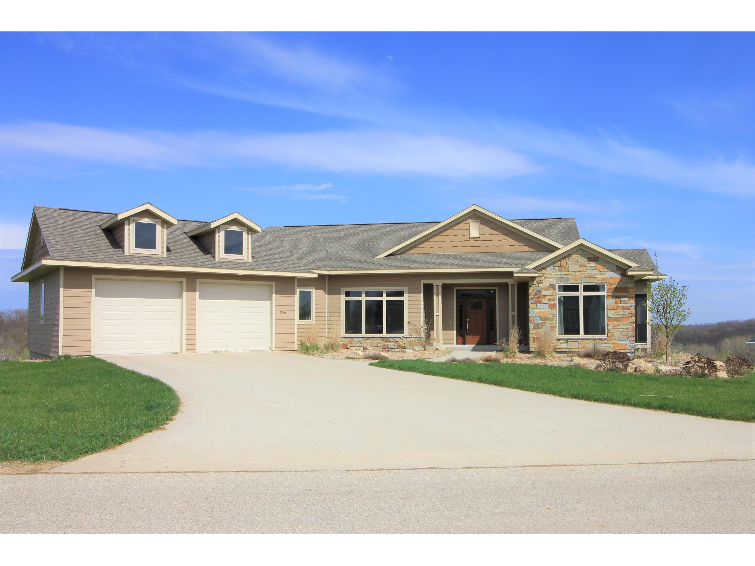 1506 Ambrosia Ct, La Crescent, MN 55947 MLS 1731732 Edina Realty