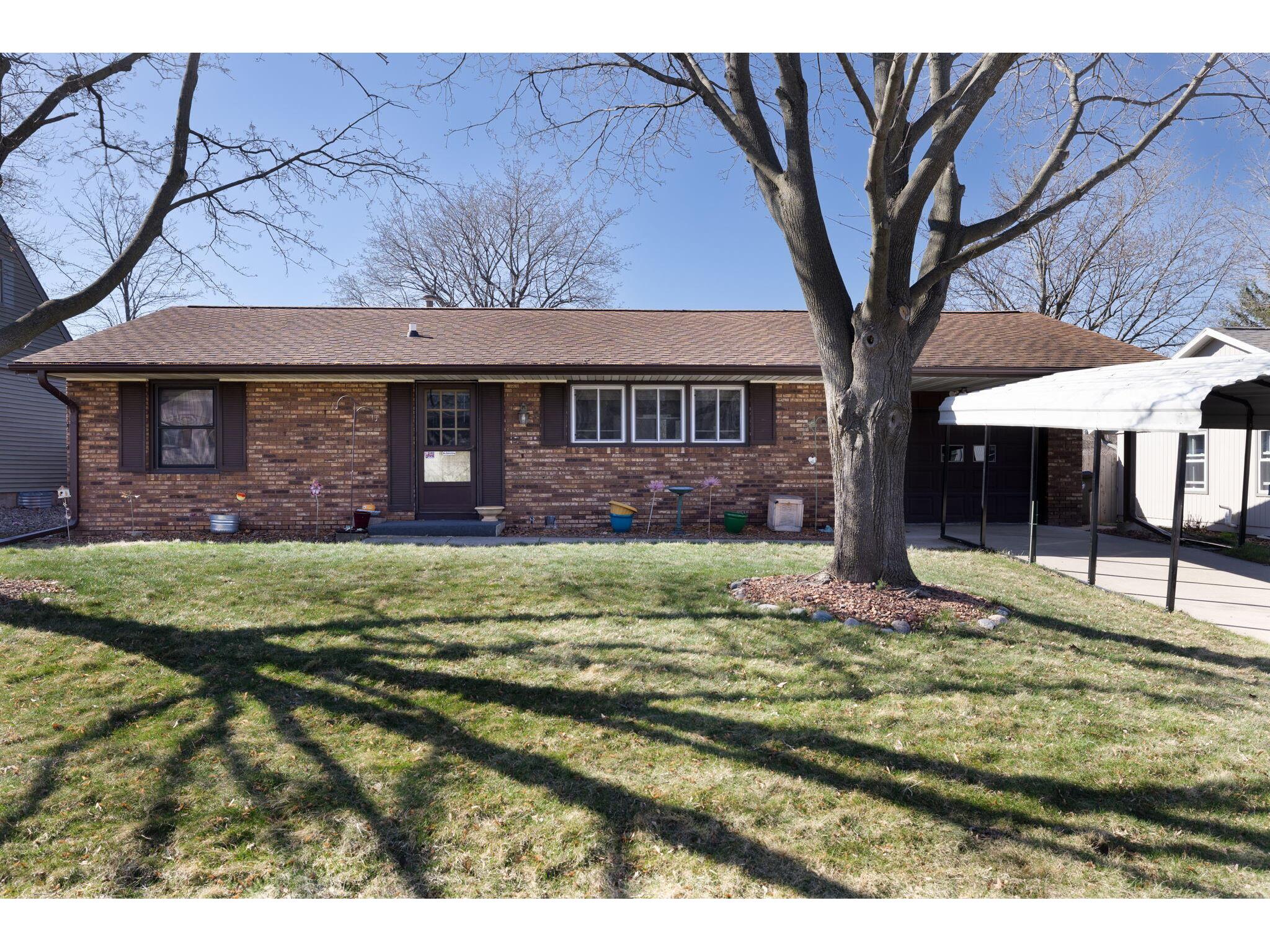 1506 Monroe, Onalaska, WI, 54650 MLS 1830521 Edina Realty