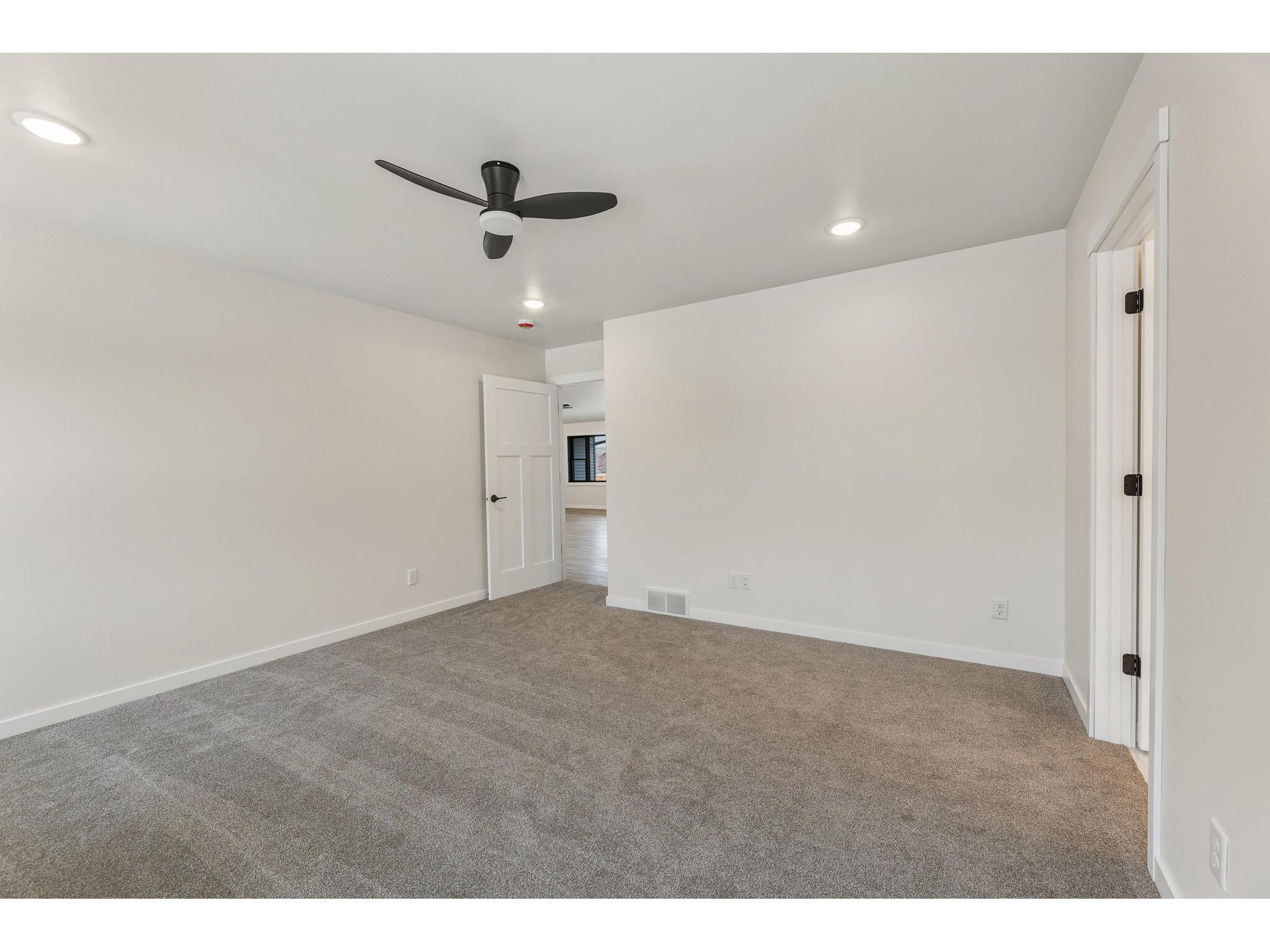 1508 Pioneer Holmen WI 54636 1950059 image10