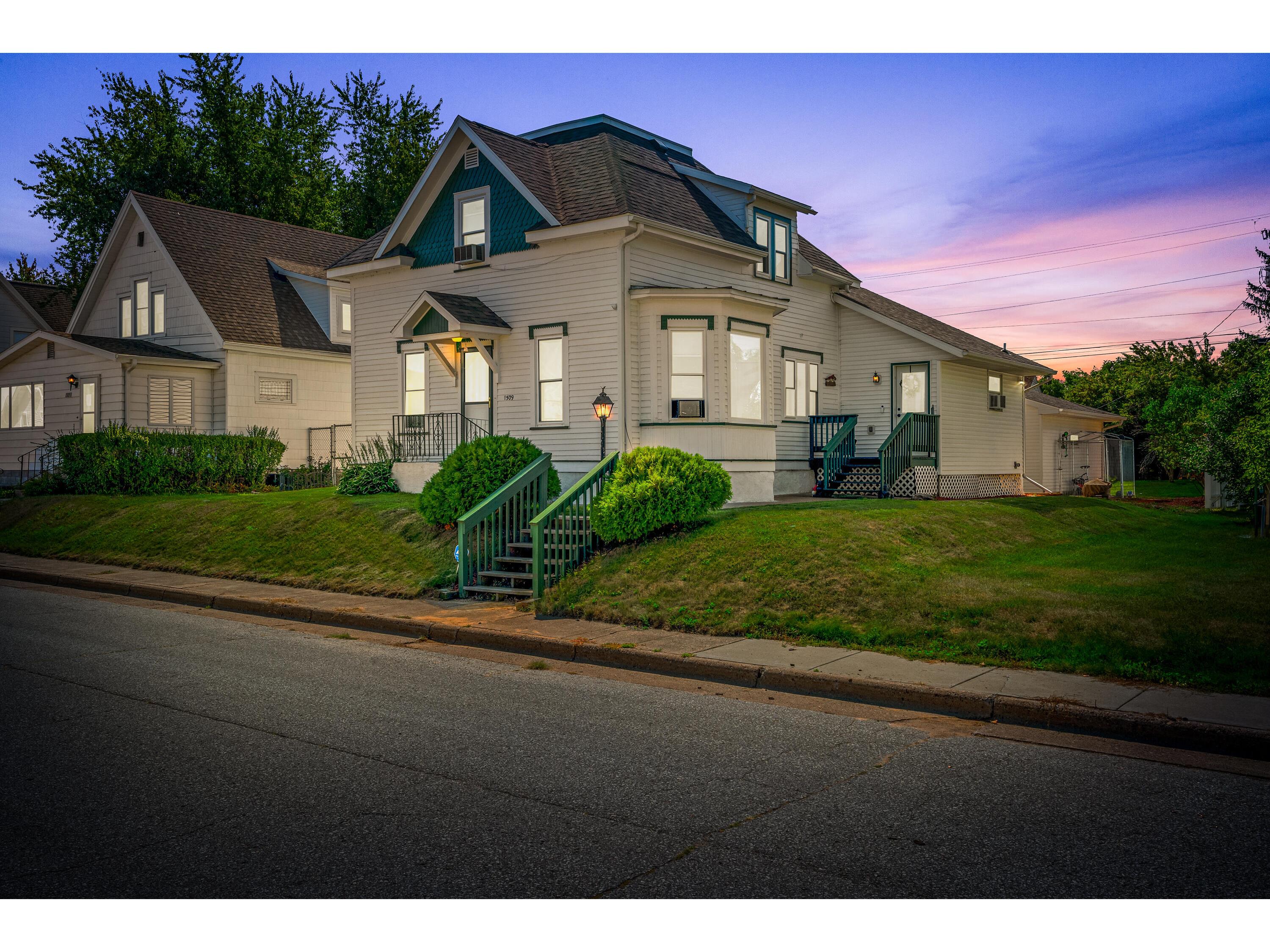 1509 Cardinal Bangor WI 54614 1848398 image1
