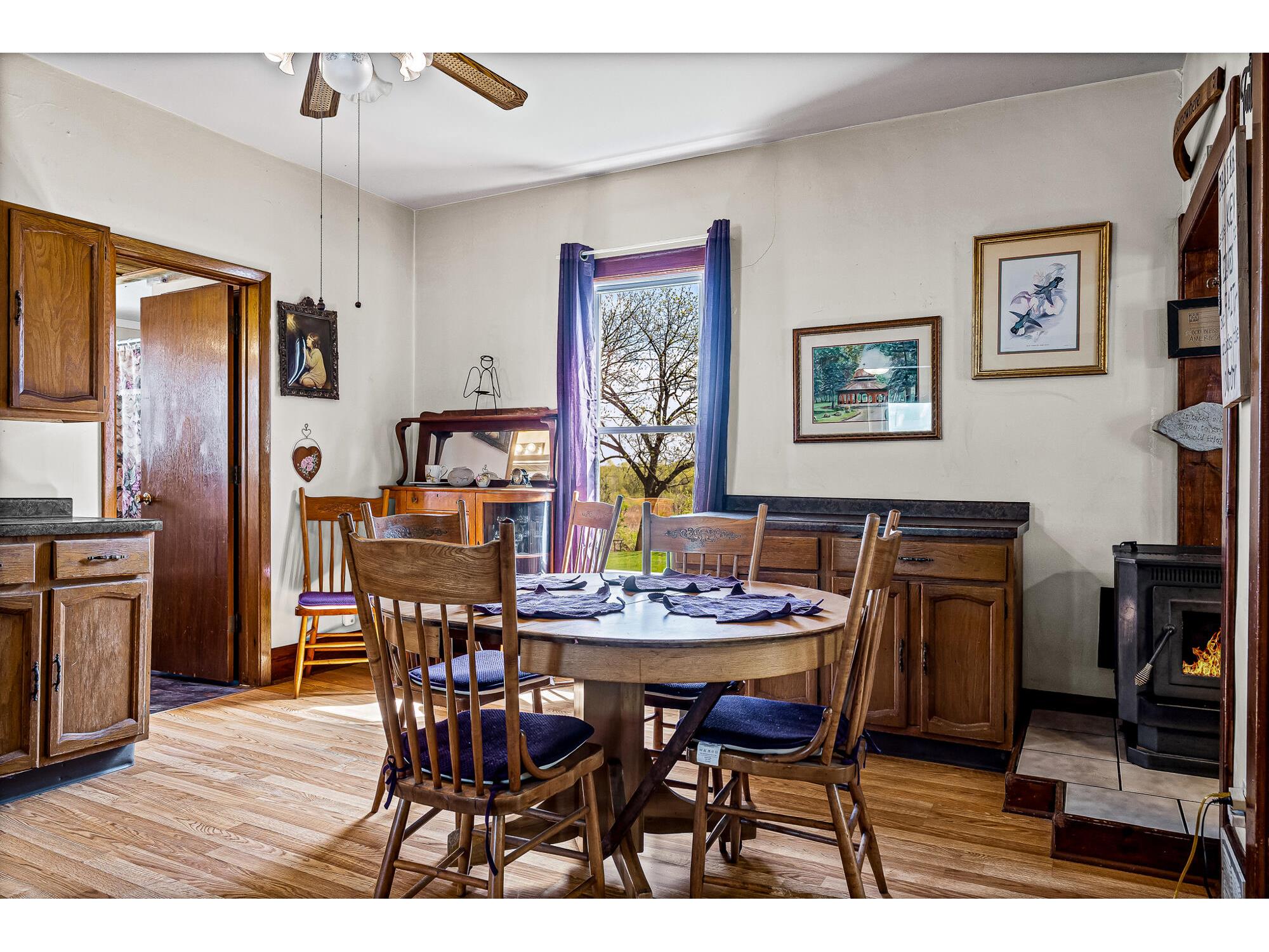 1510 Badger Bangor WI 54614 1961126 image14