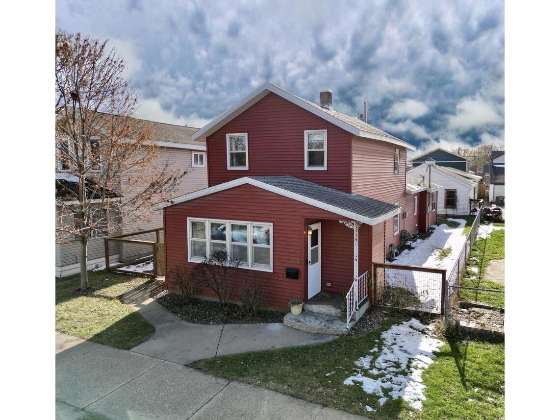 1510 11th La Crosse WI 54601 1831402 image1