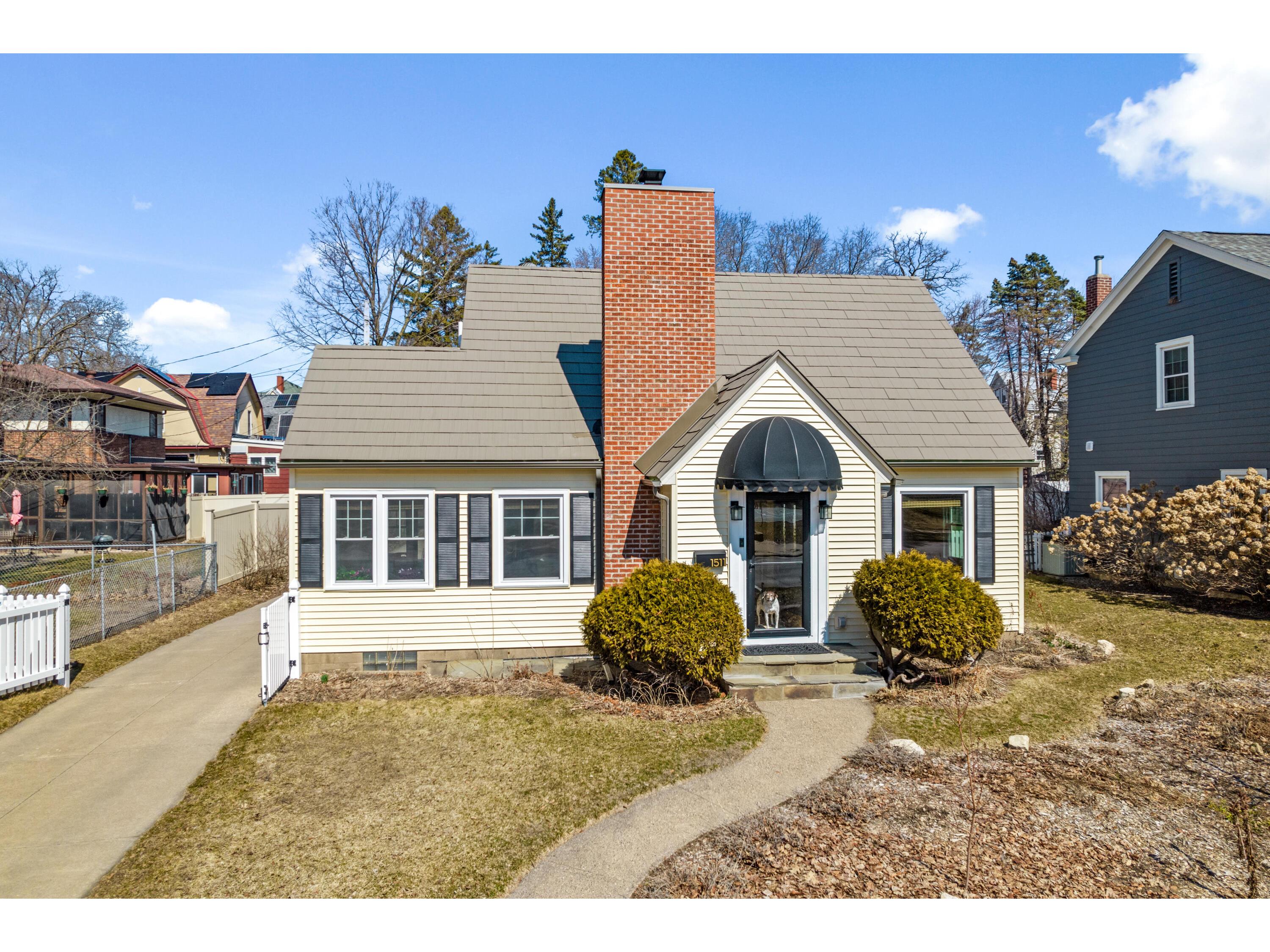 1511 Cass La Crosse WI 54601 1828902 image1