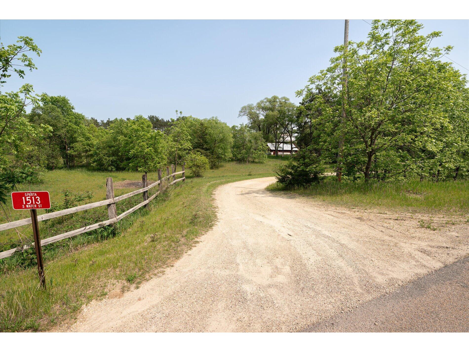 1513 S Water Sparta WI 54656 1925174 image7