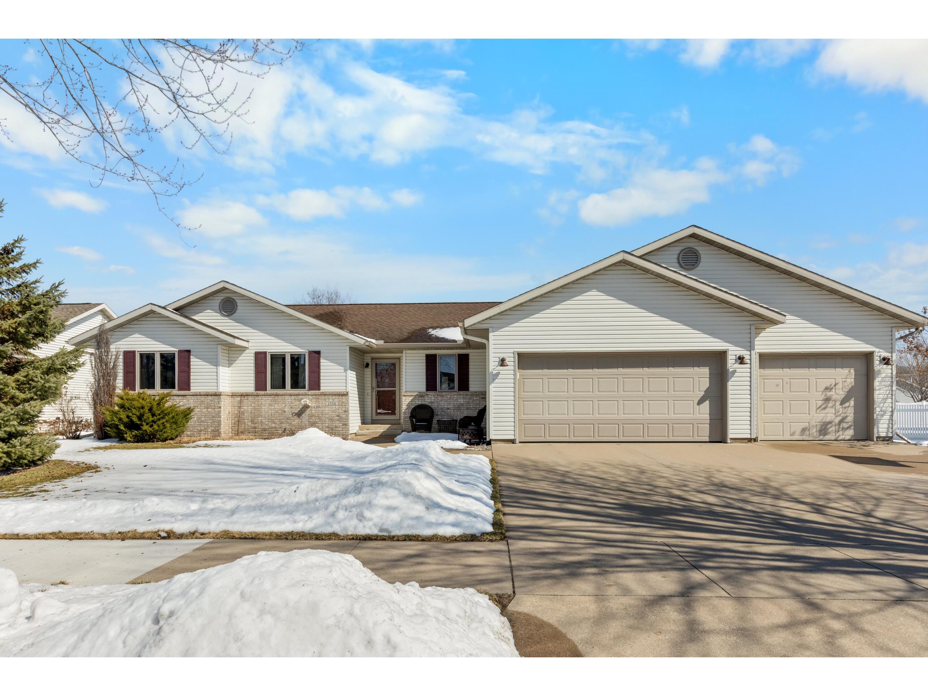 1516 Johnson Onalaska WI 54650 1954683 image1