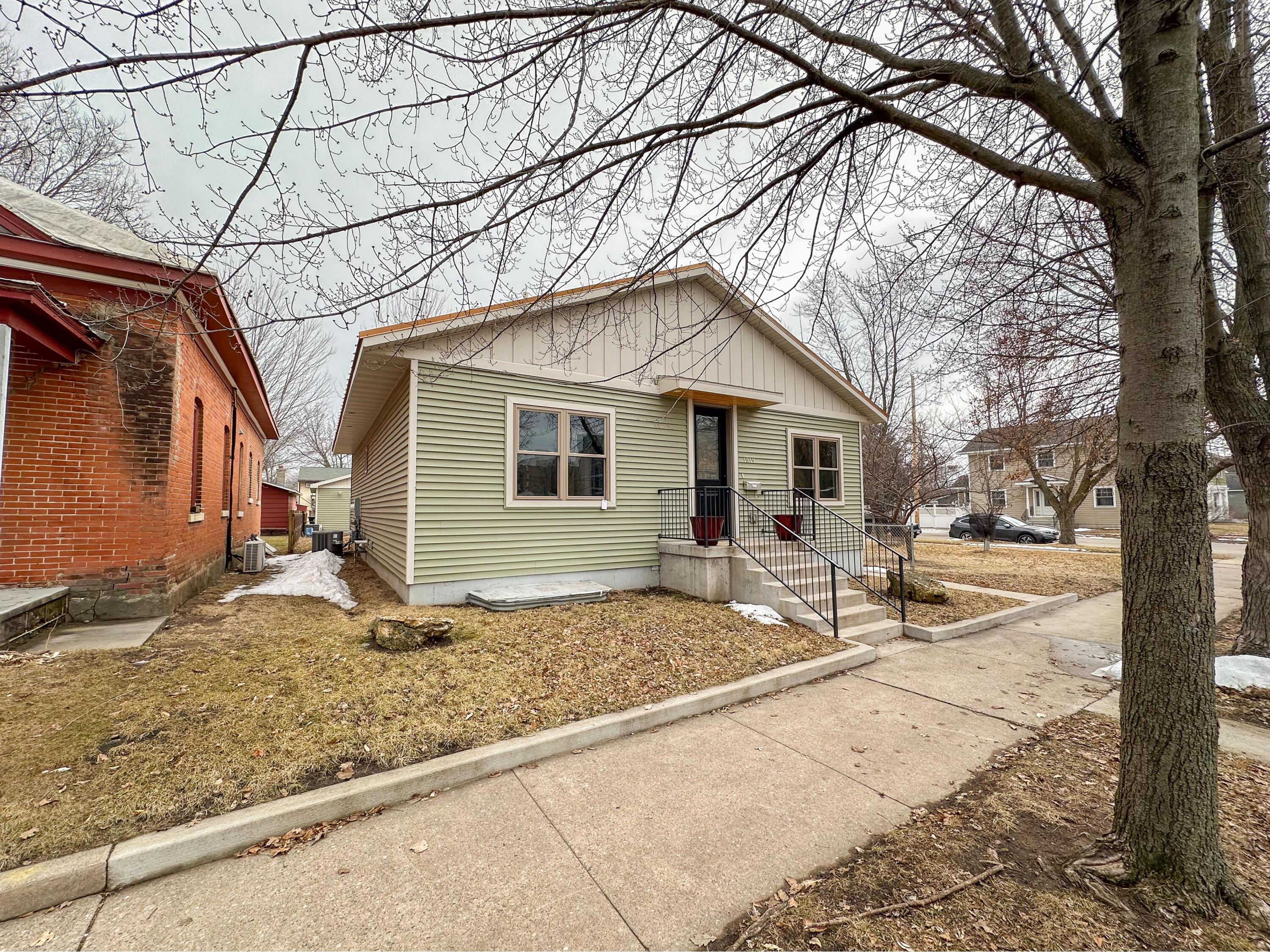 1519 9th La Crosse WI 54601 1952902 image2
