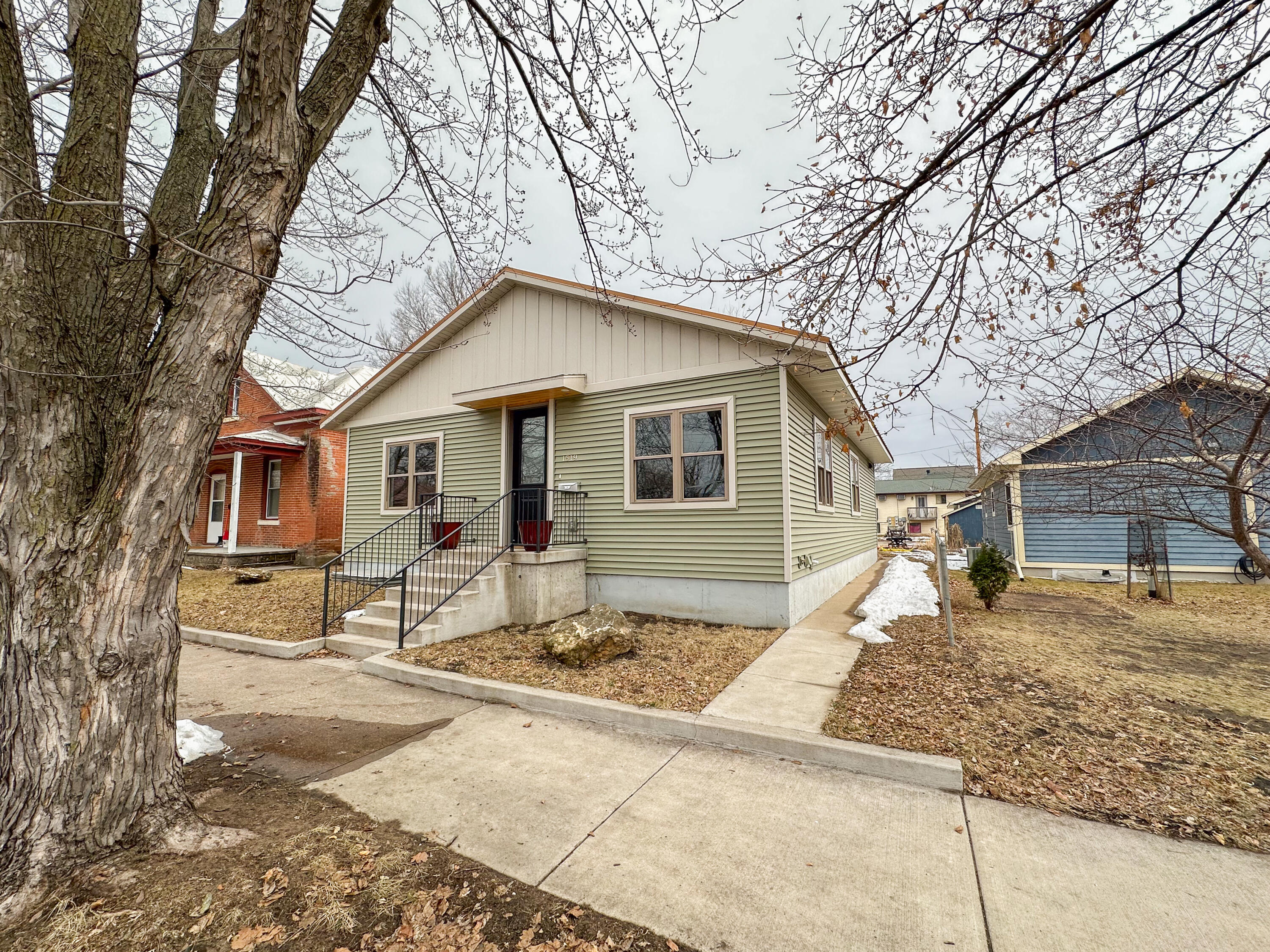 1519 9th La Crosse WI 54601 1952902 image3