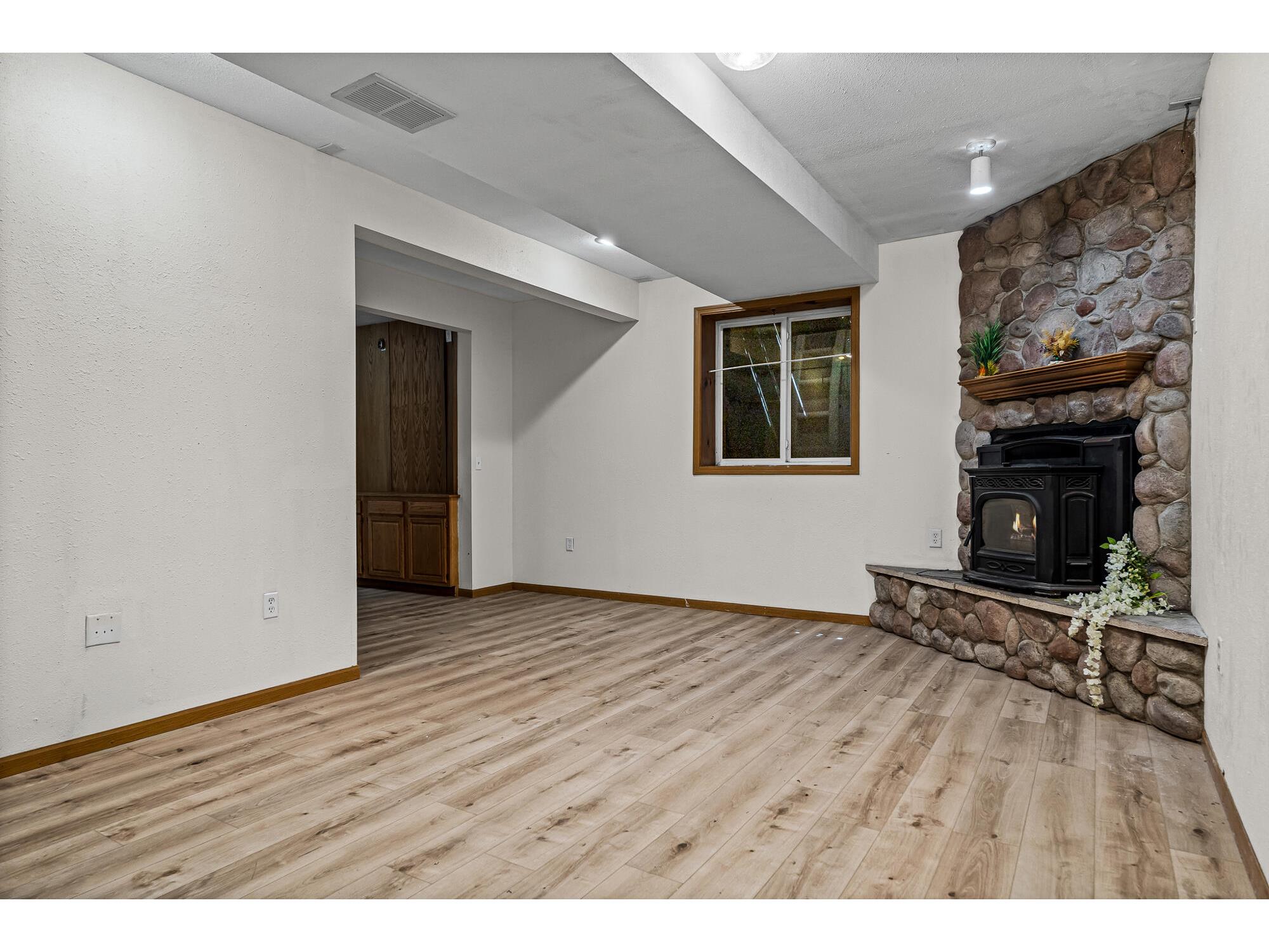 1519 Kane La Crosse WI 54603 1967645 image33