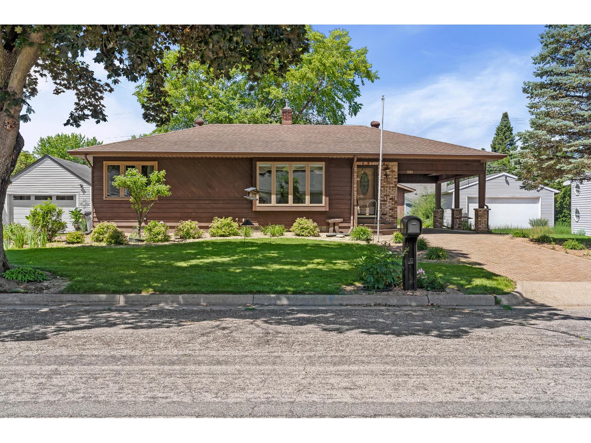 1520 29th La Crosse WI 54601 1968934 image2