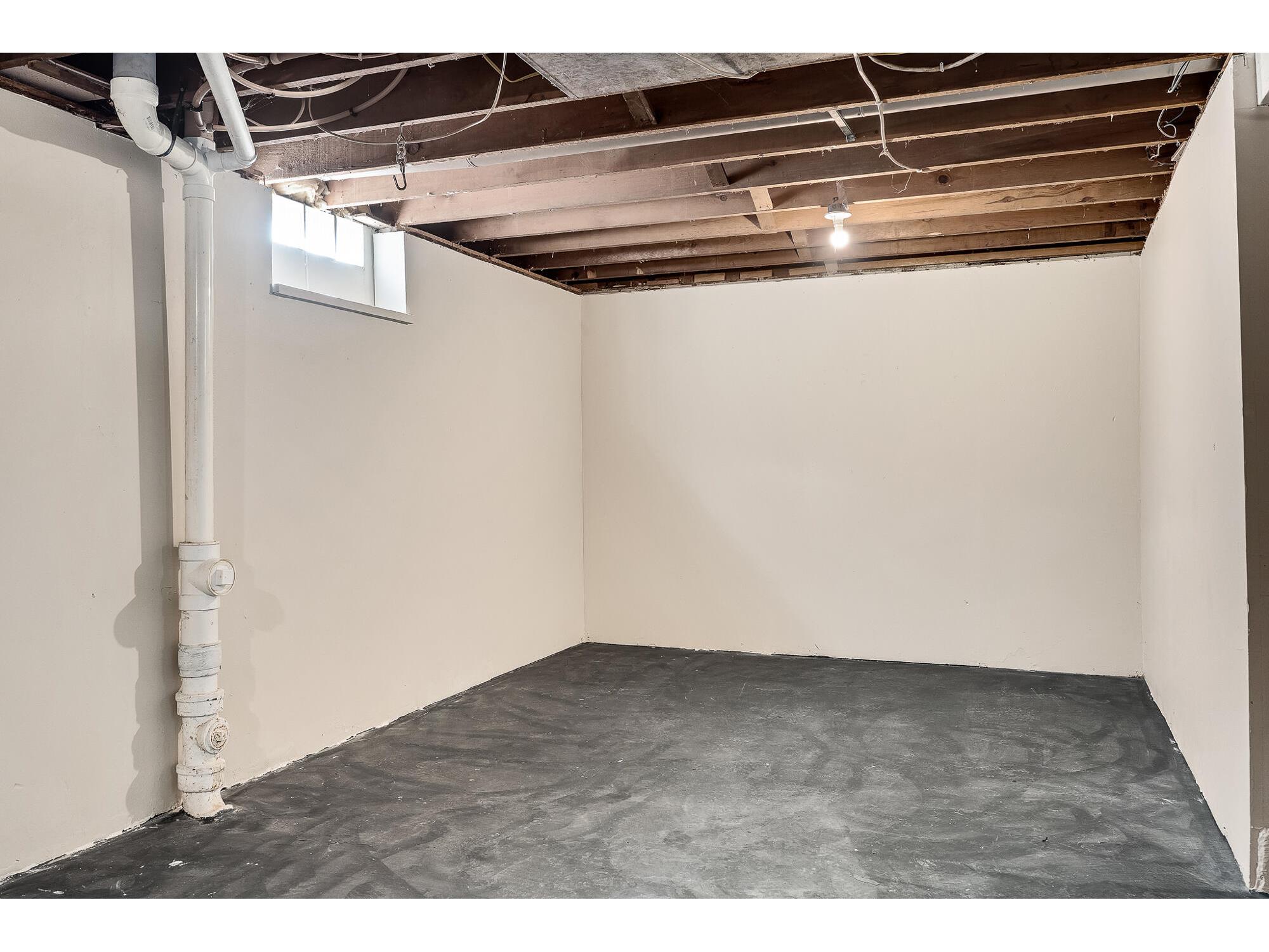 1521 Travis La Crosse WI 54601 1954481 image22