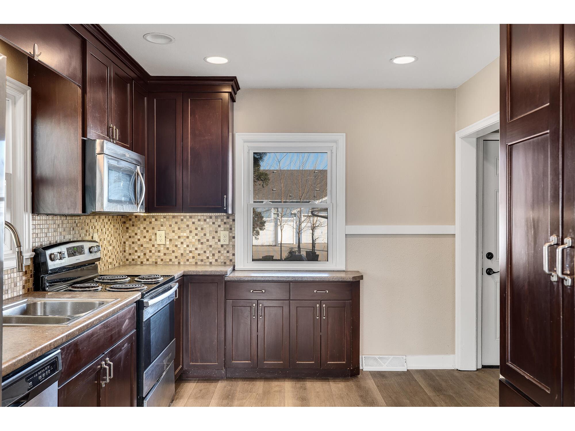 1521 Travis La Crosse WI 54601 1954481 image6