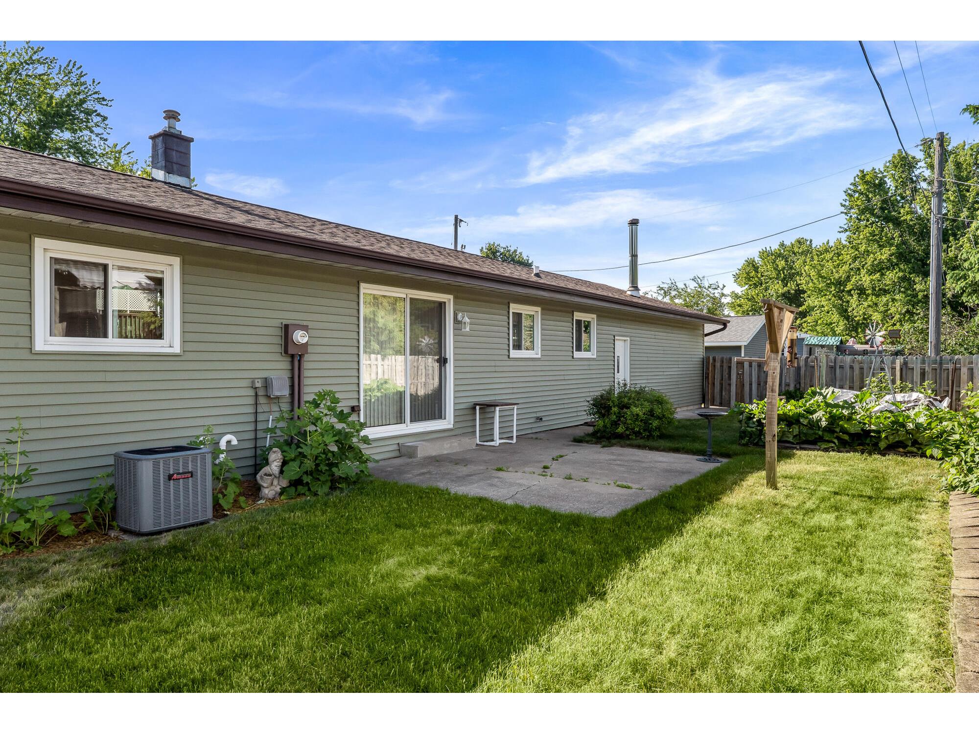 1527 Holley Holmen WI 54636 1965764 image19