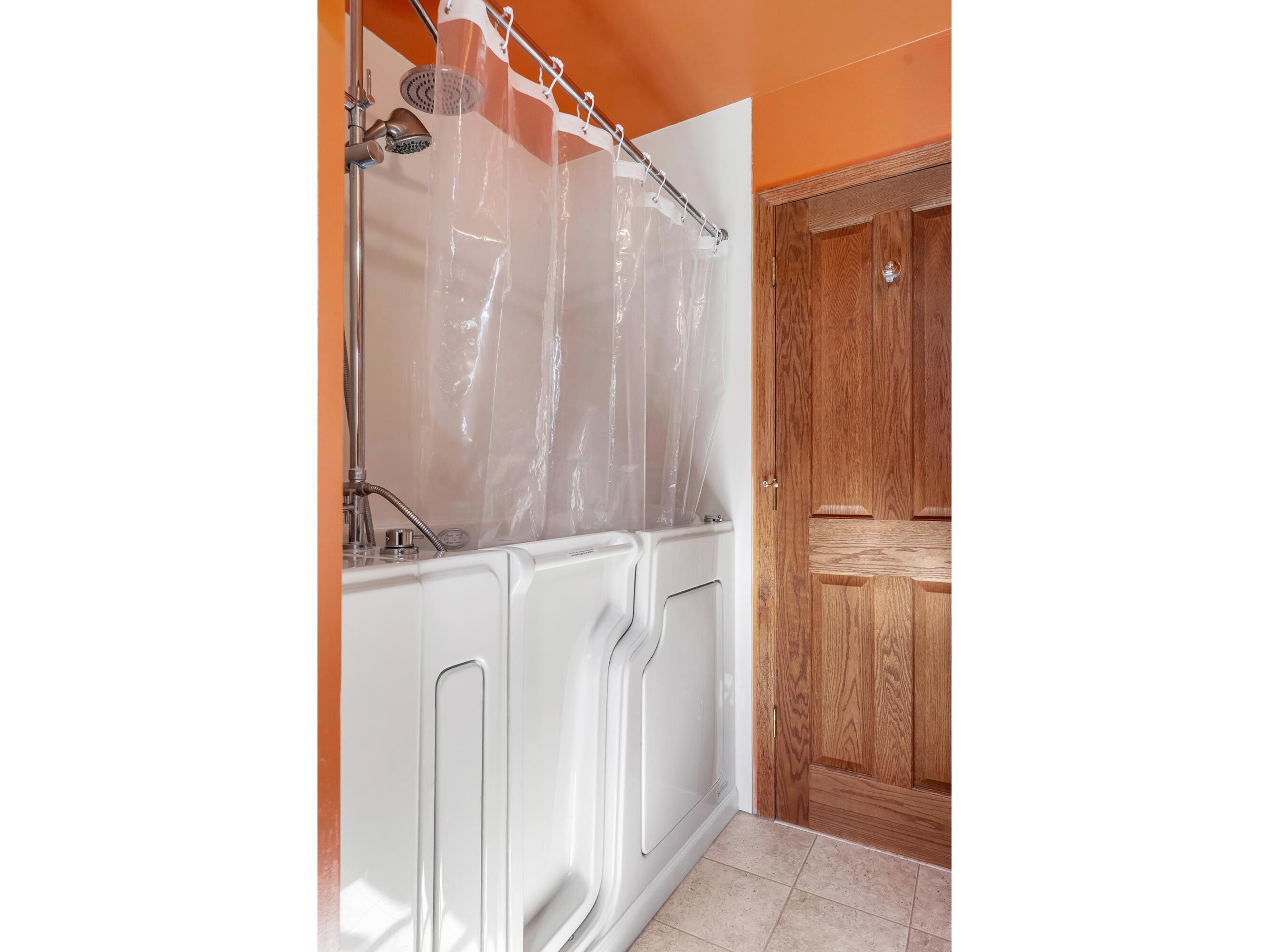 1527 Holley Holmen WI 54636 1965764 image21