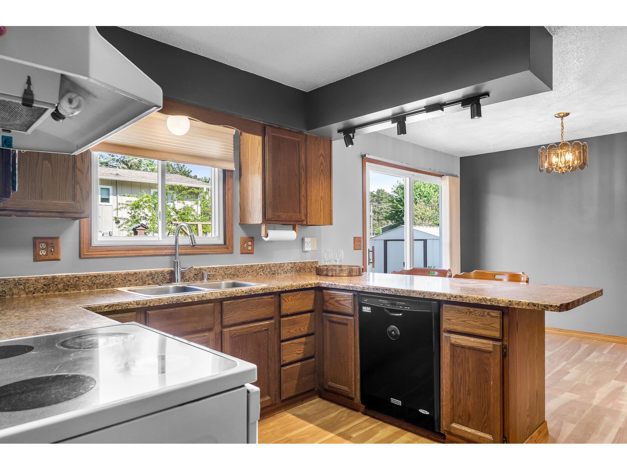 1527 Holley Holmen WI 54636 1965764 image5