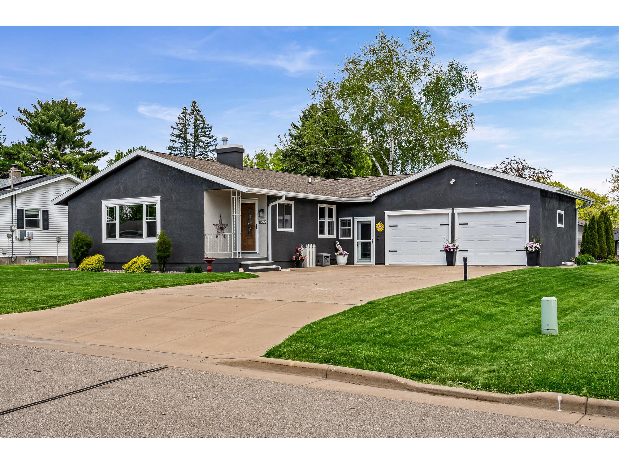 1555 Young Onalaska WI 54650 1962601 image1