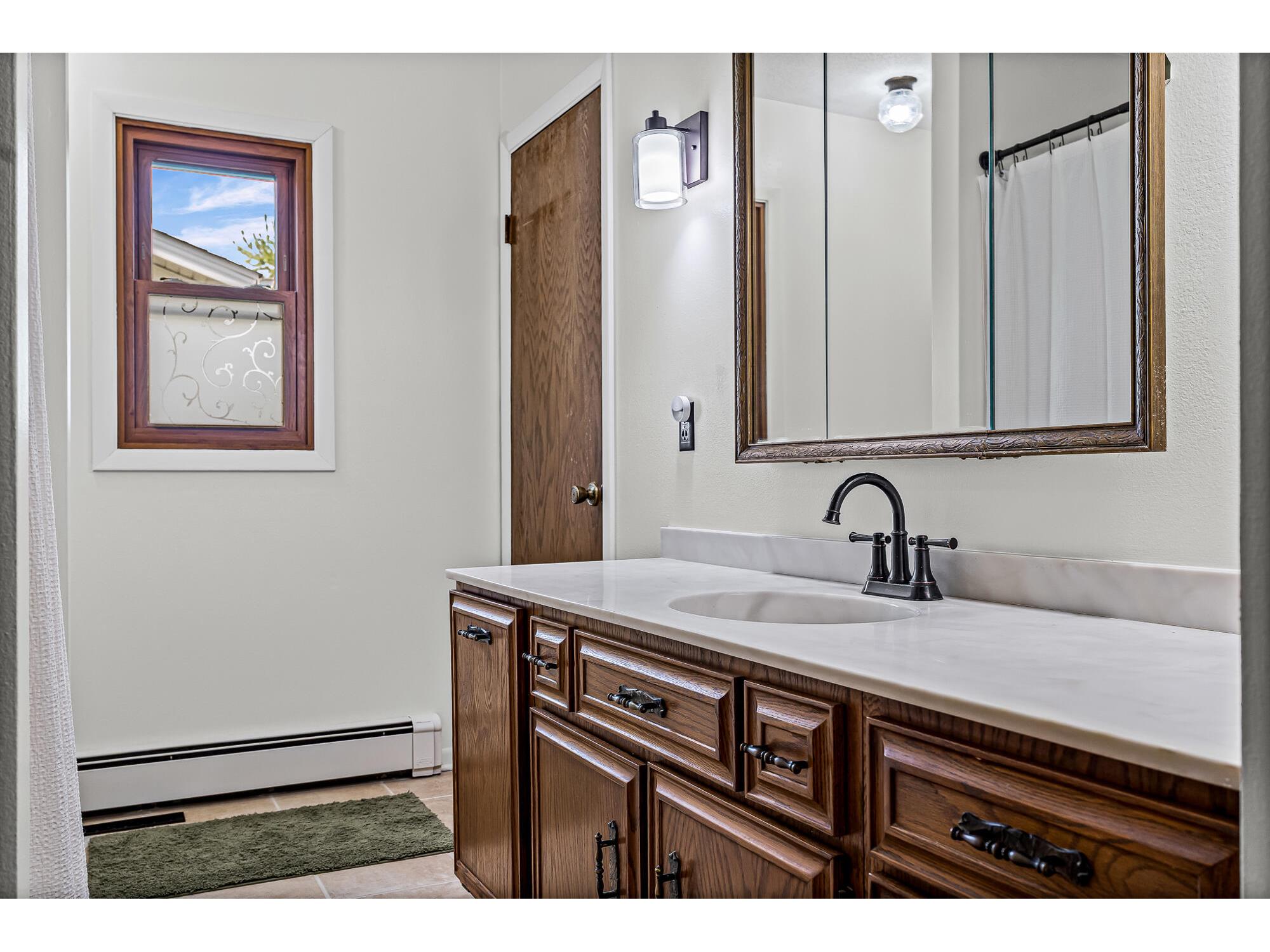 1555 Young Onalaska WI 54650 1962601 image13