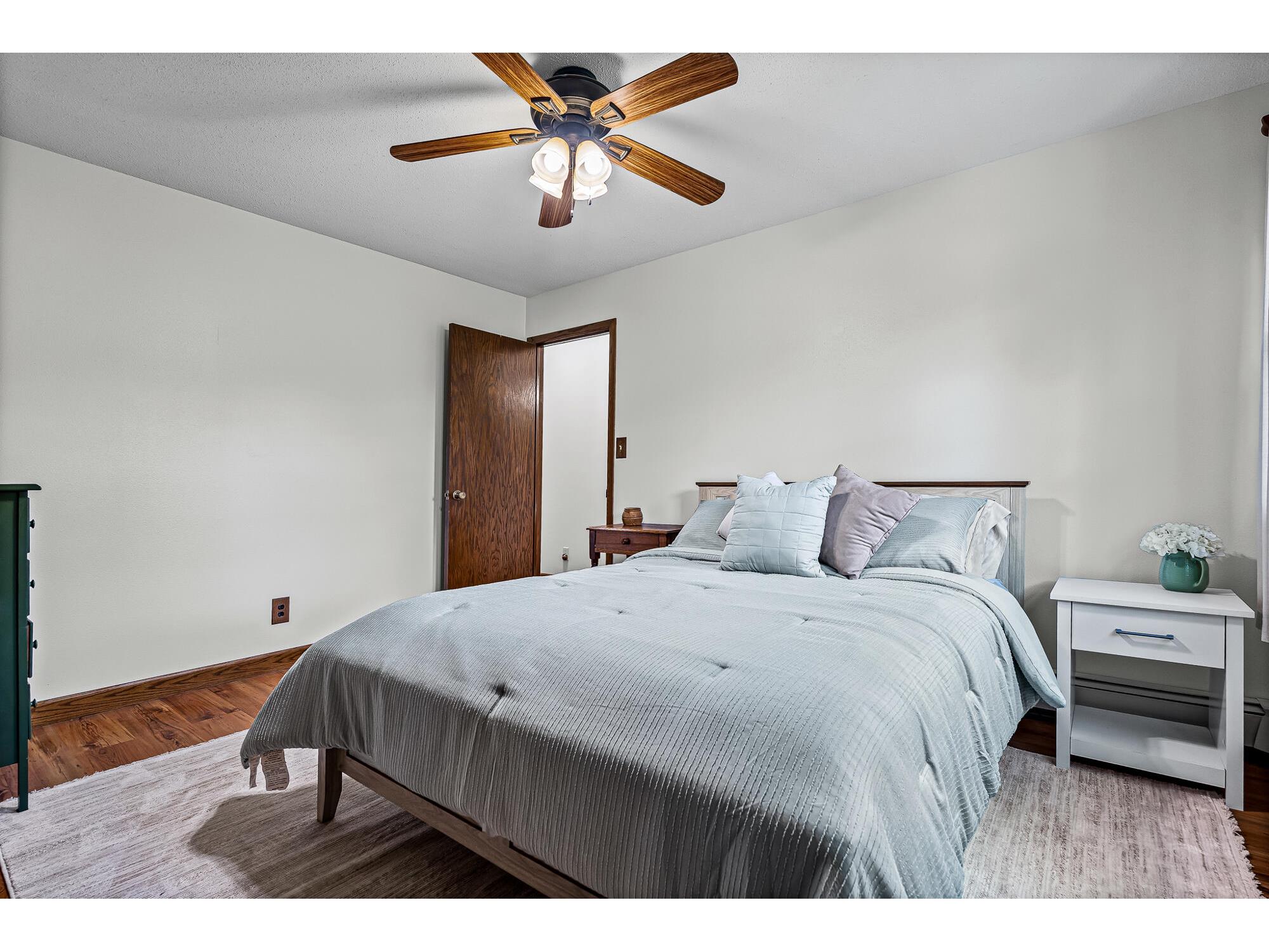 1555 Young Onalaska WI 54650 1962601 image15