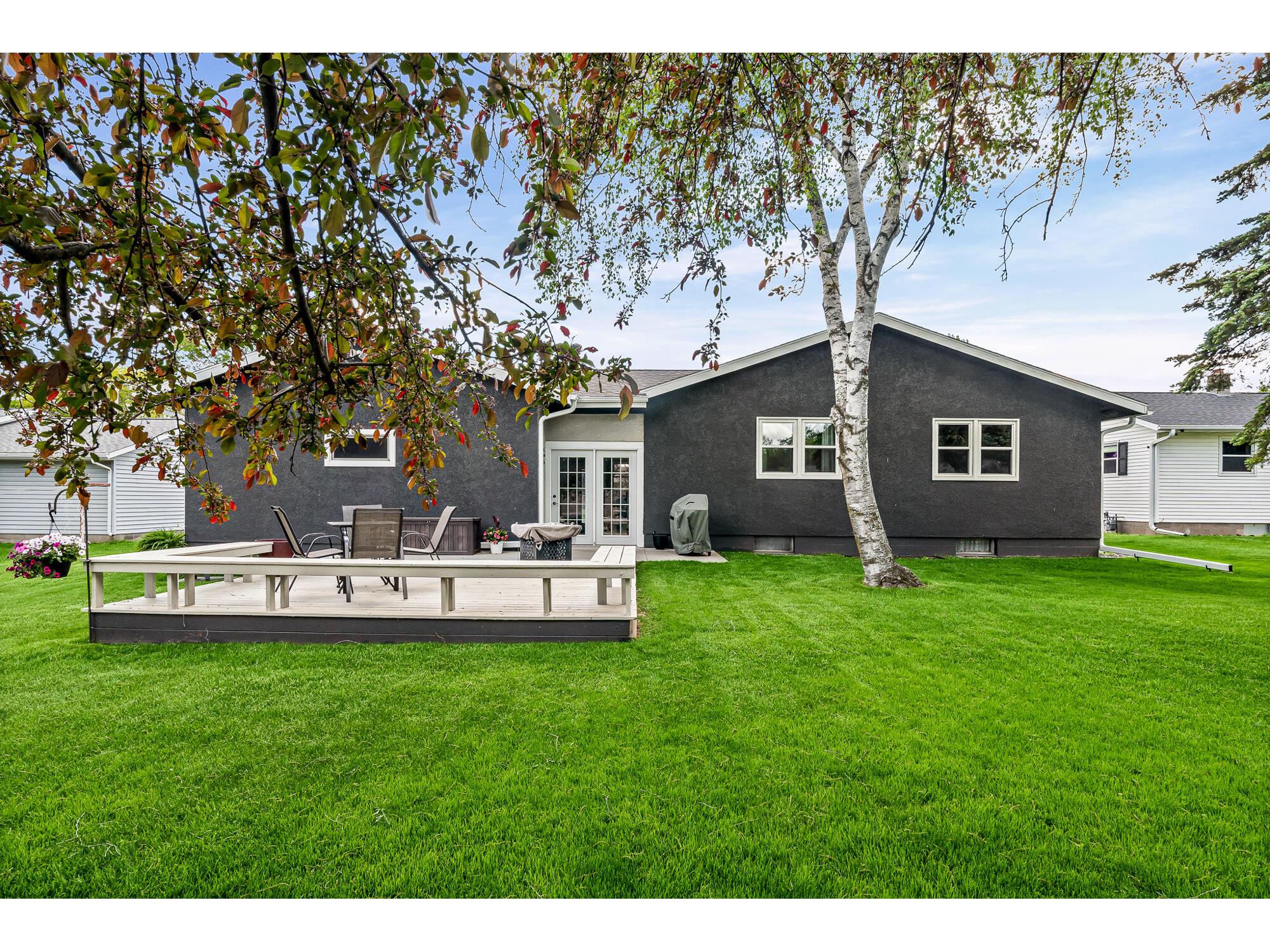 1555 Young Onalaska WI 54650 1962601 image26
