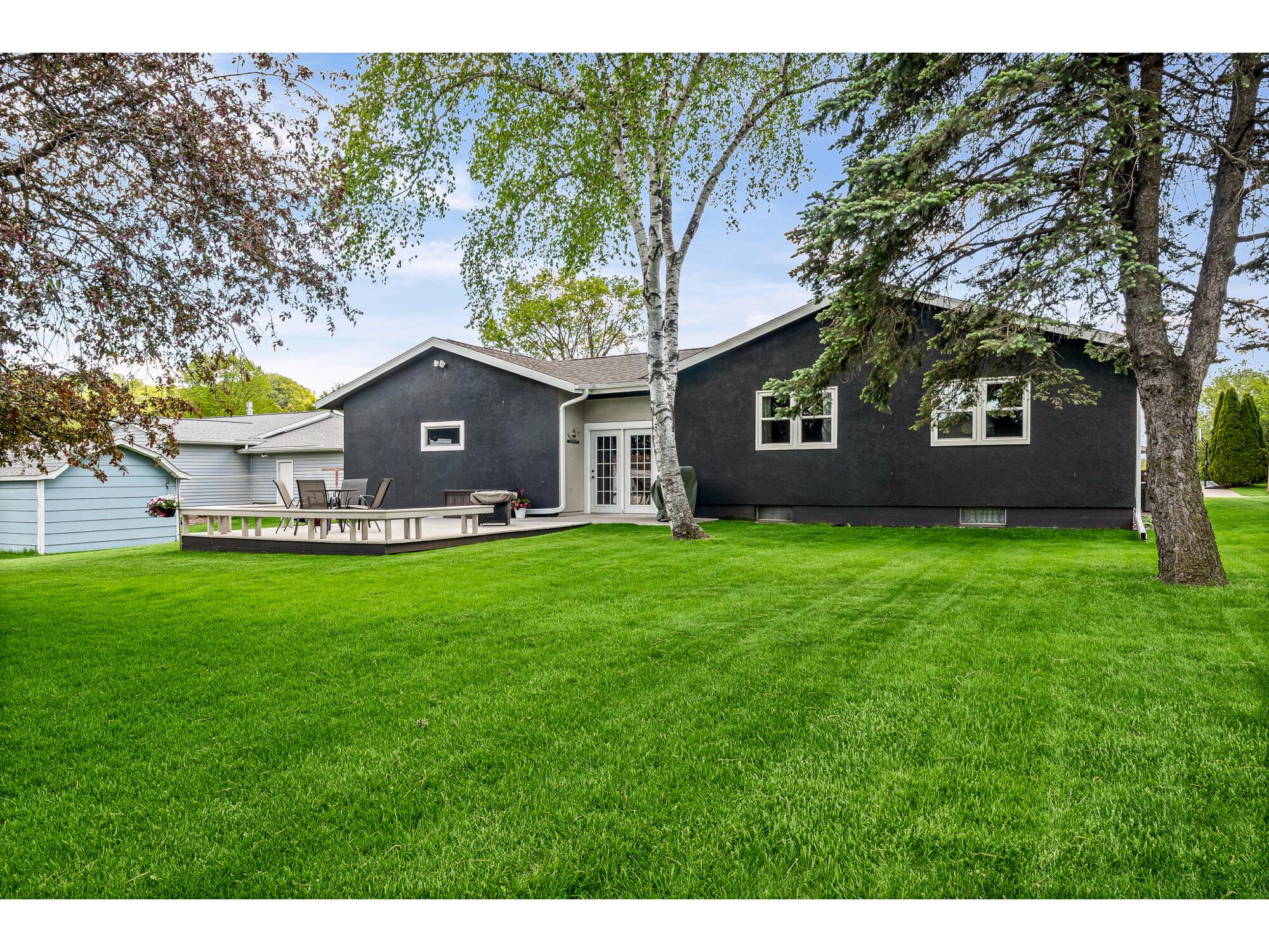 1555 Young Onalaska WI 54650 1962601 image27