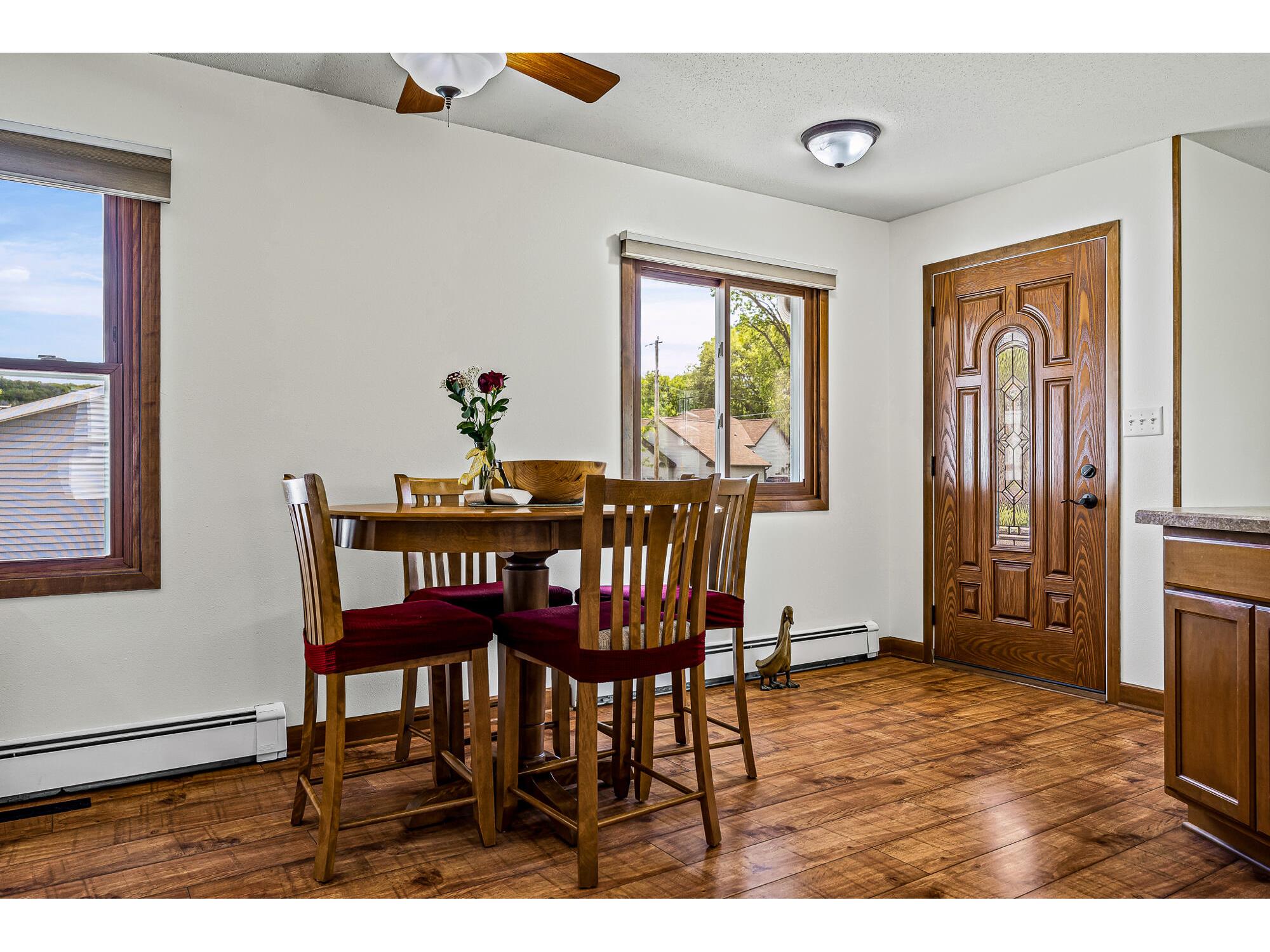1555 Young Onalaska WI 54650 1962601 image5
