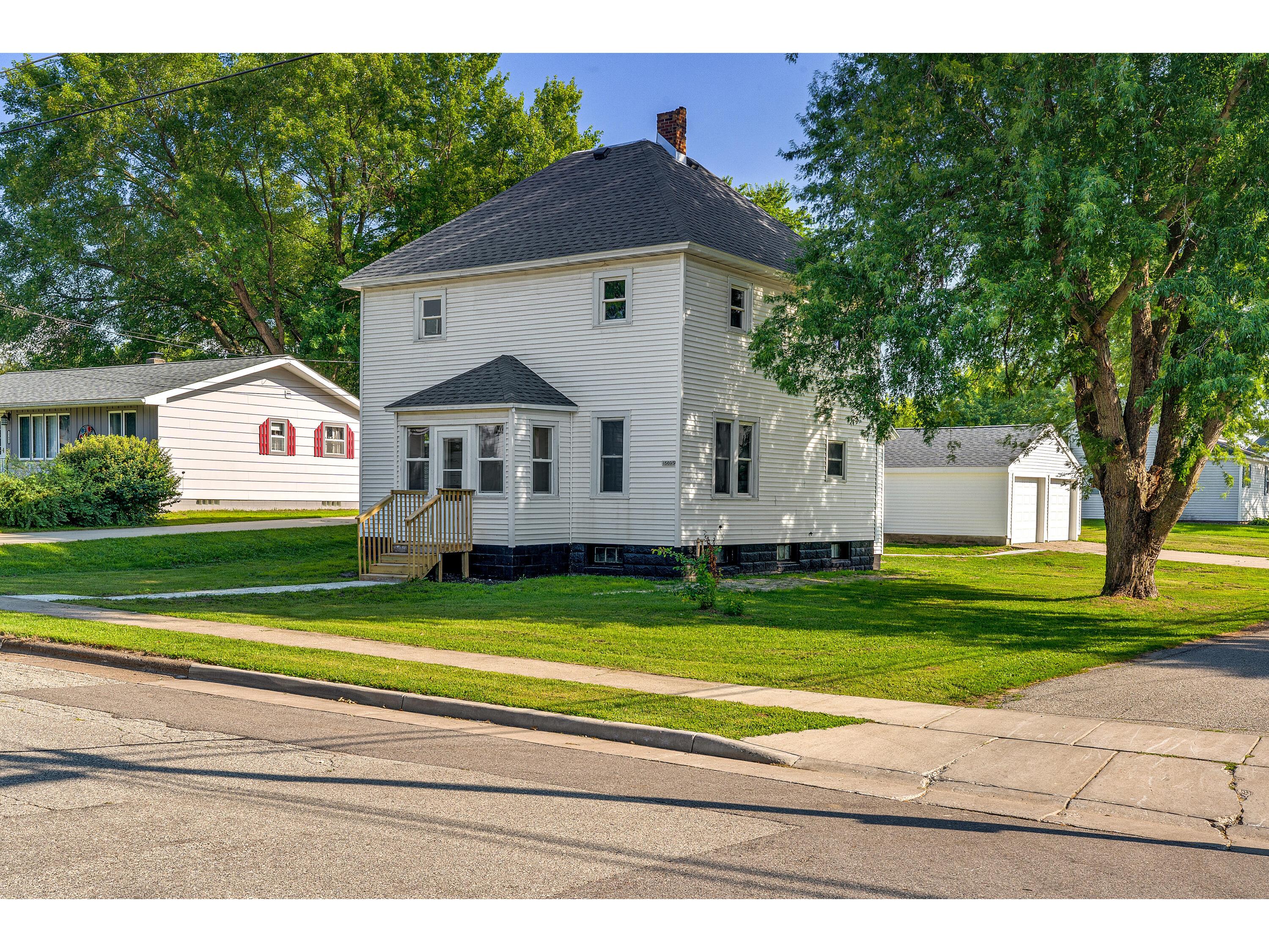 15695 E 2nd Ettrick WI 54627 1930428 image1