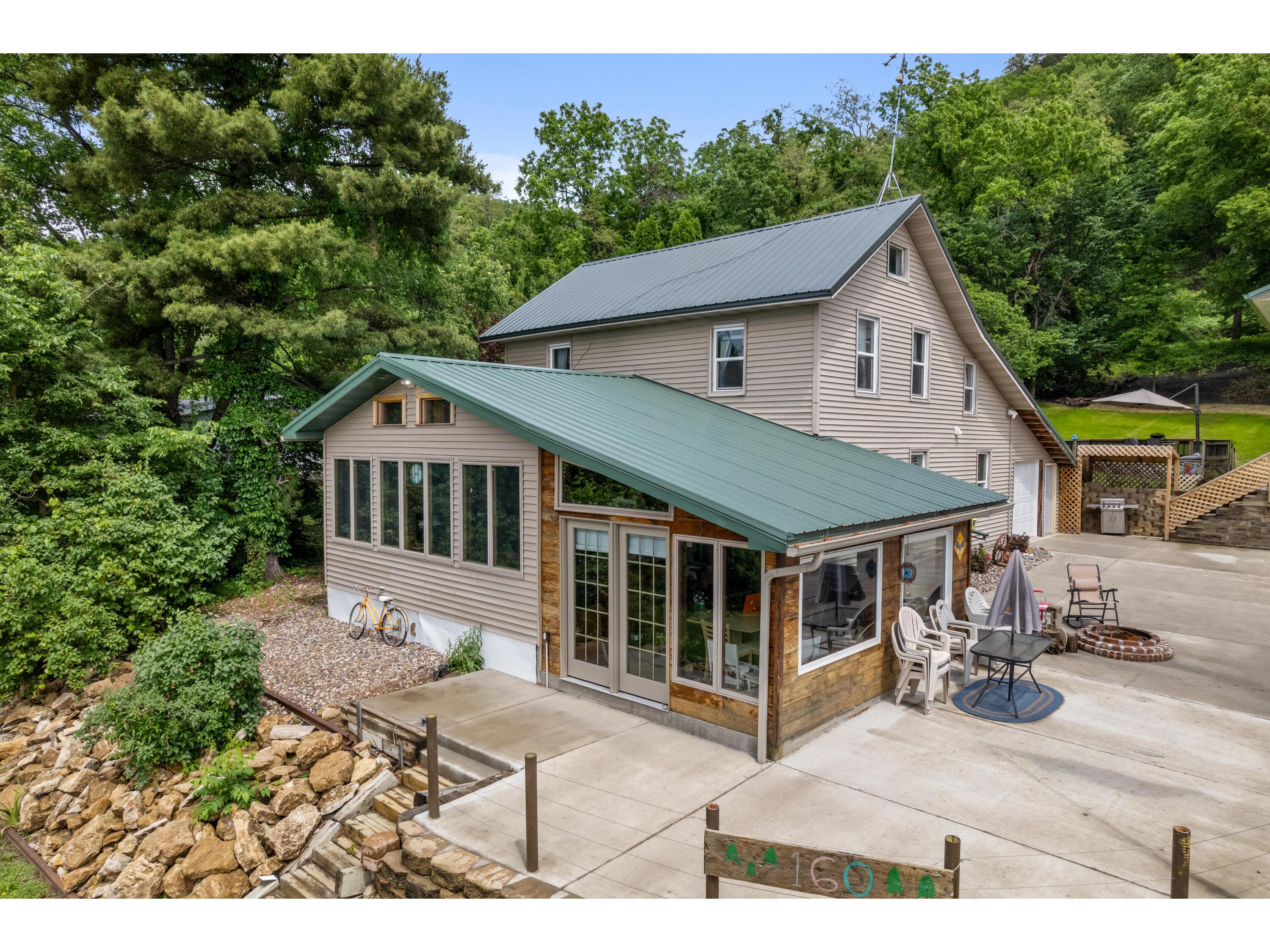 160 N State Road 35 Alma WI 54610 1955857 image1