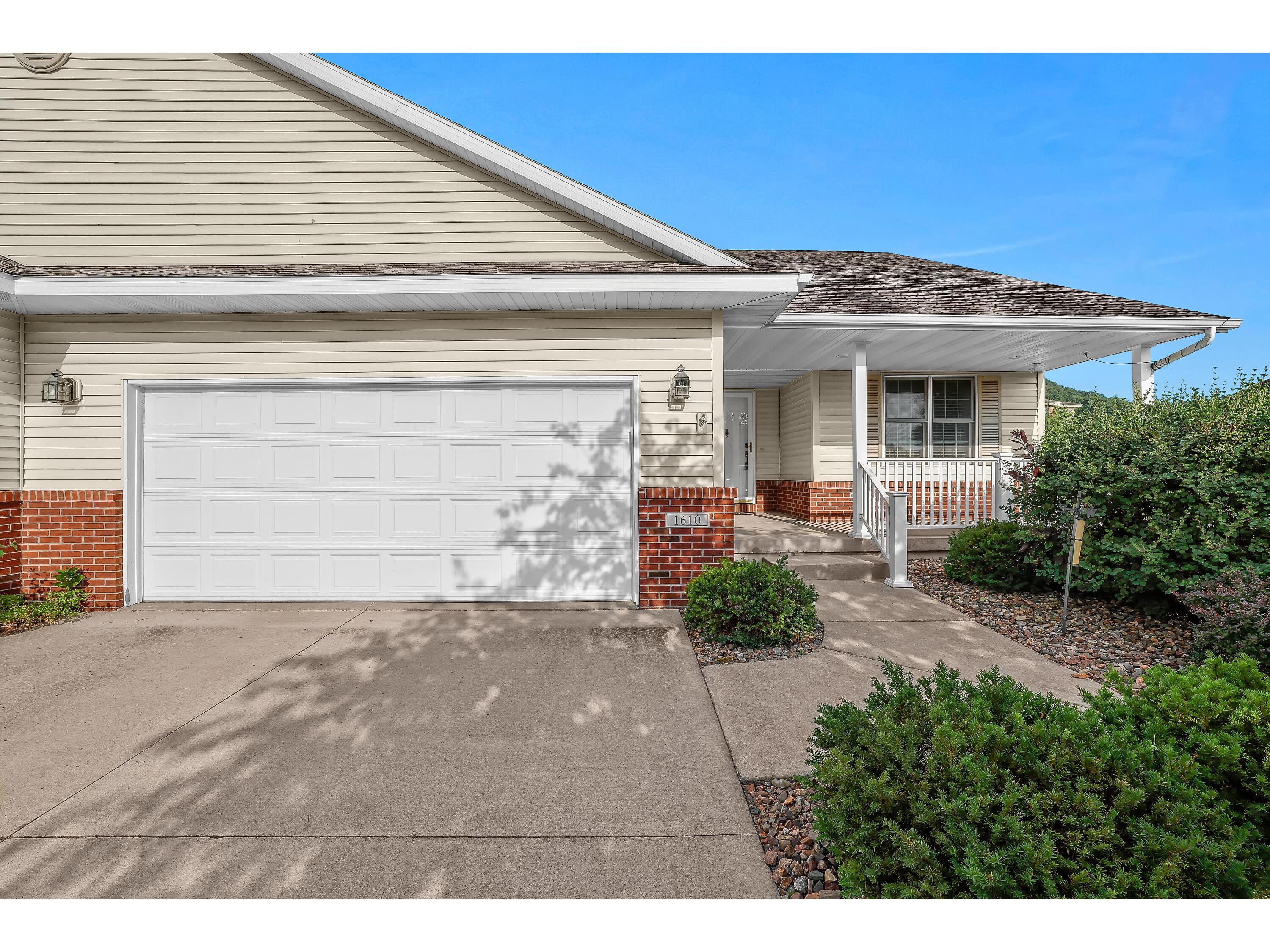 1610 Pine Ridge Onalaska WI 54650 1886103 image1