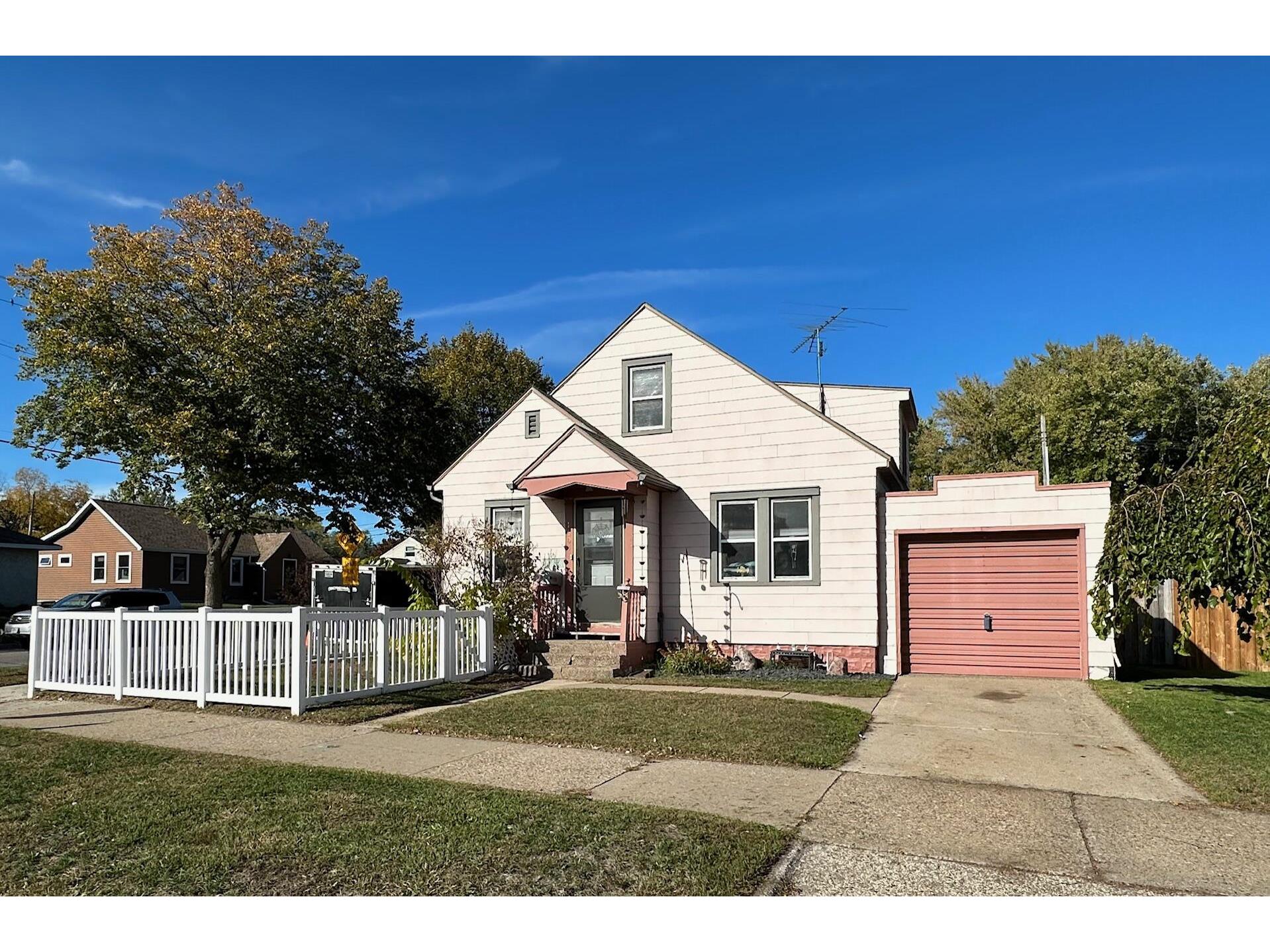 1603 Weston La Crosse WI 54601 1869538 image1