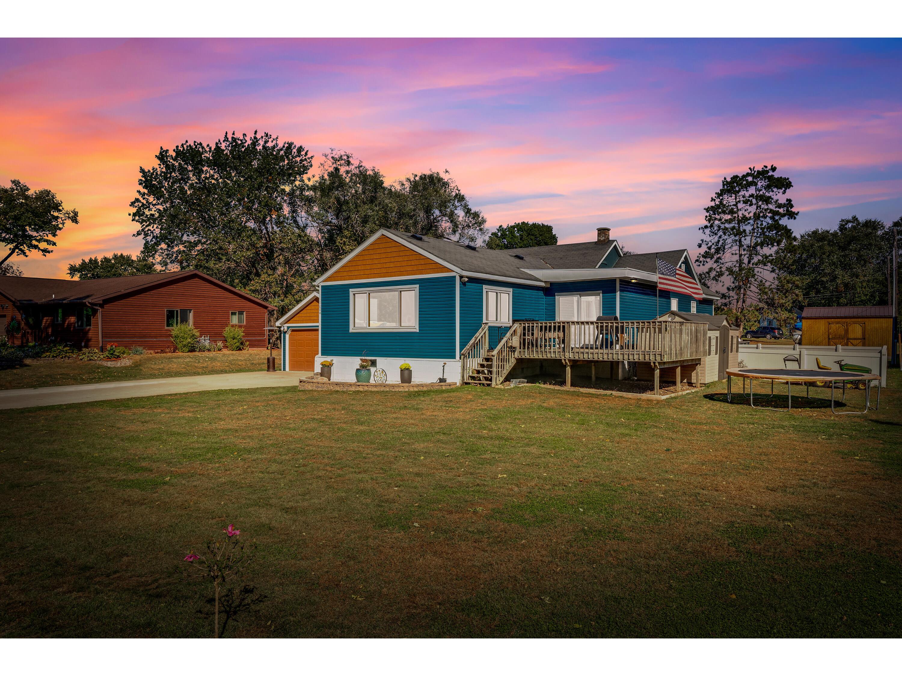 1604 Lakeshore Campbell WI 54603 1895356 image1