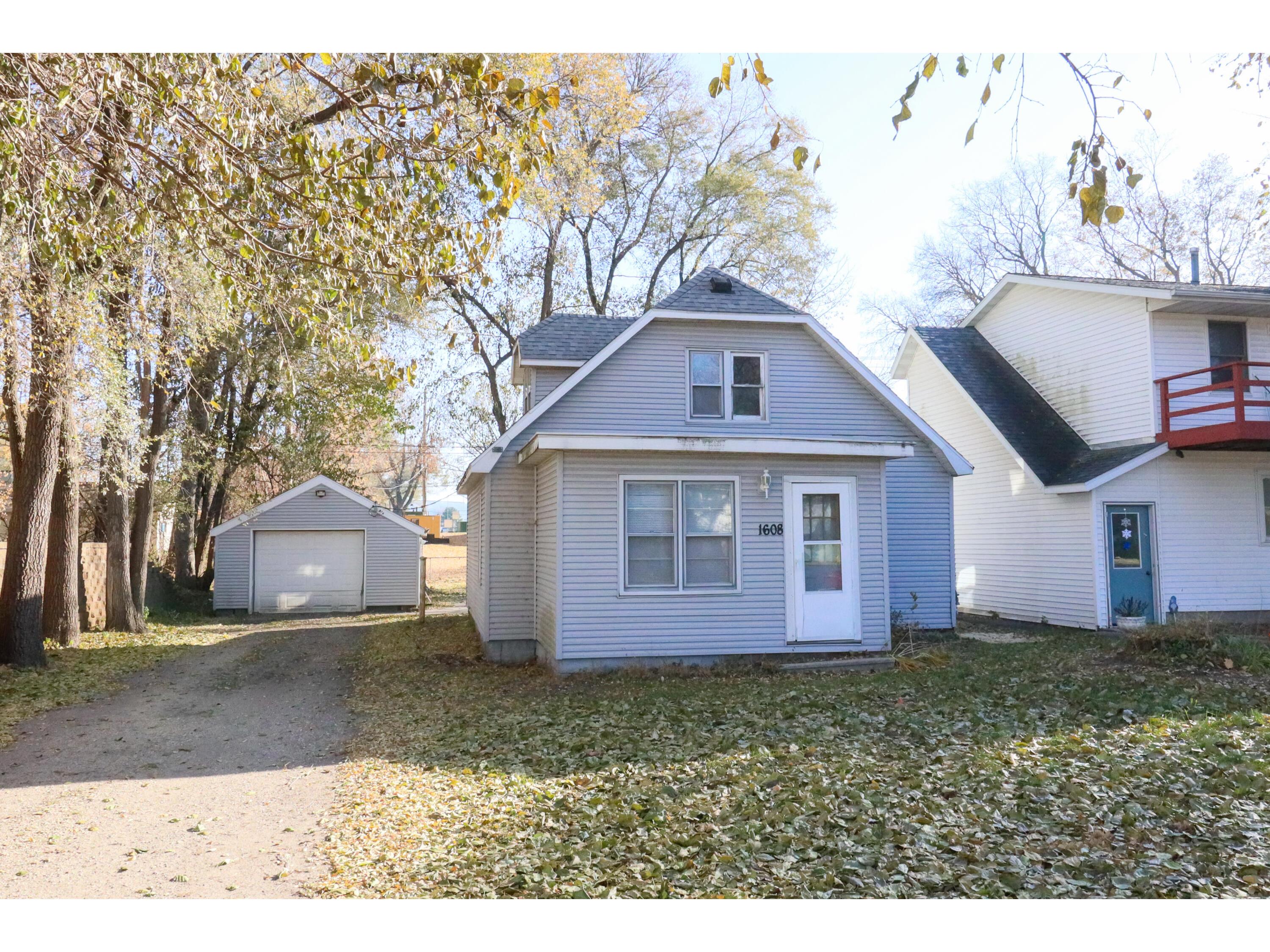 1608 Caroline Campbell WI 54603 1943910 image1