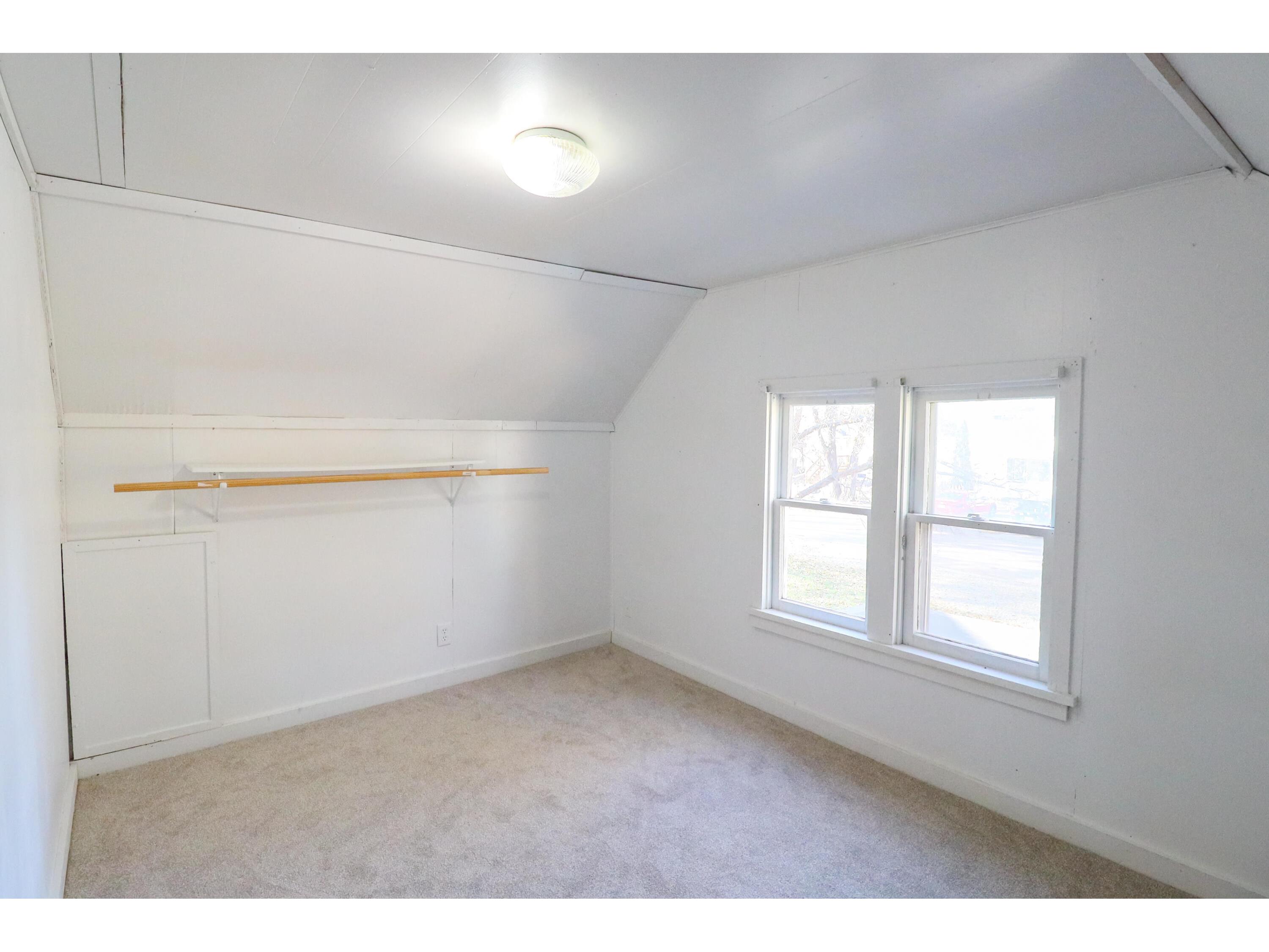 1608 Caroline Campbell WI 54603 1943910 image16