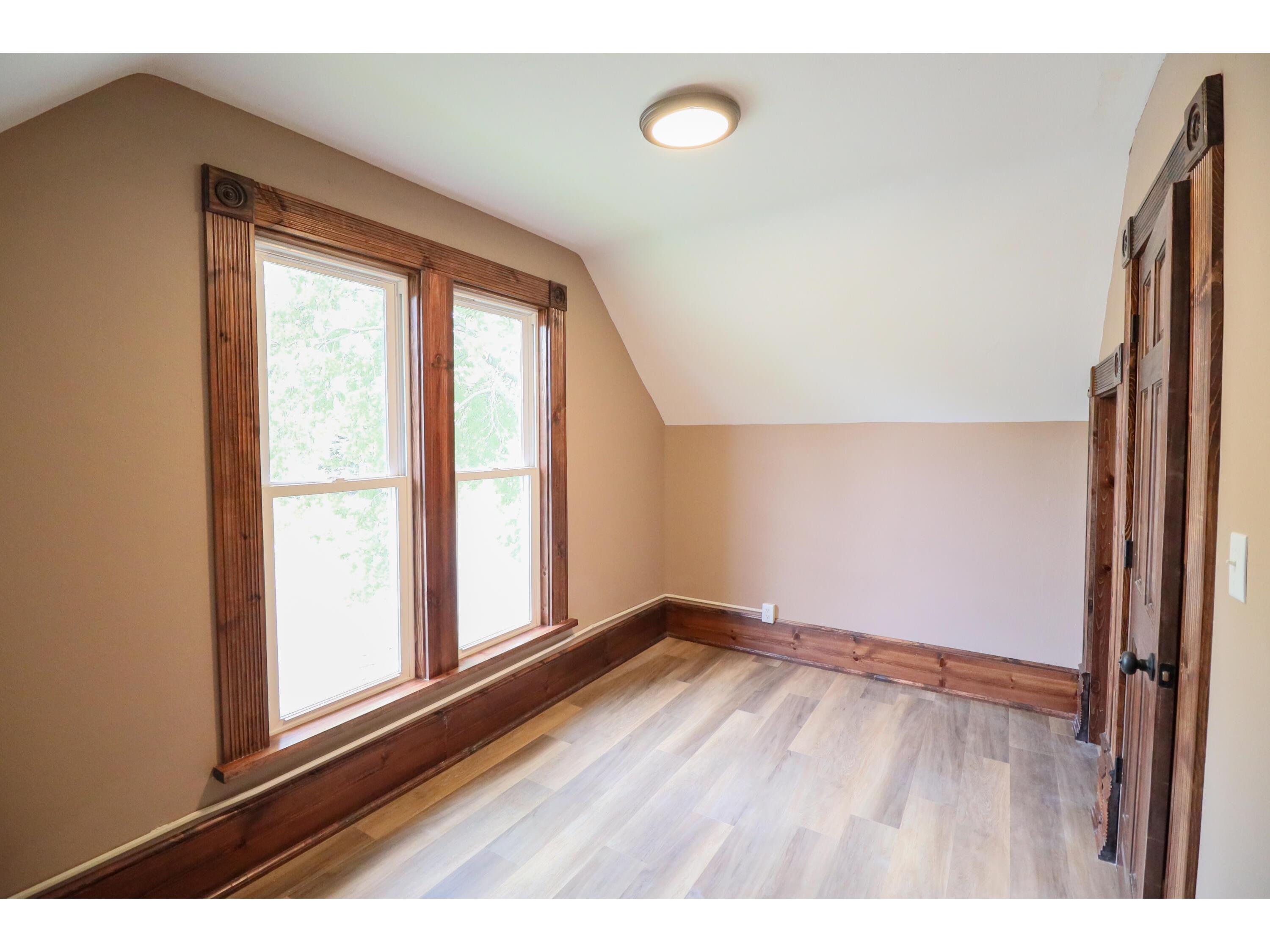 1608 West La Crosse WI 54601 1961174 image15