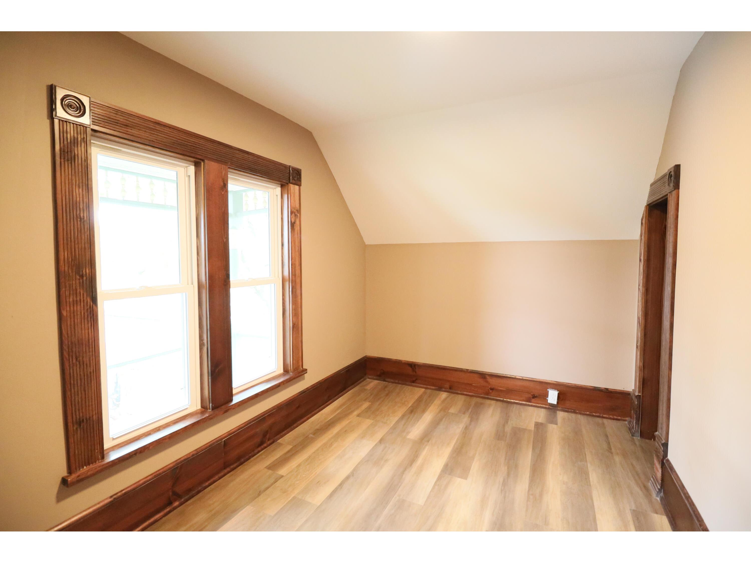 1608 West La Crosse WI 54601 1961174 image18