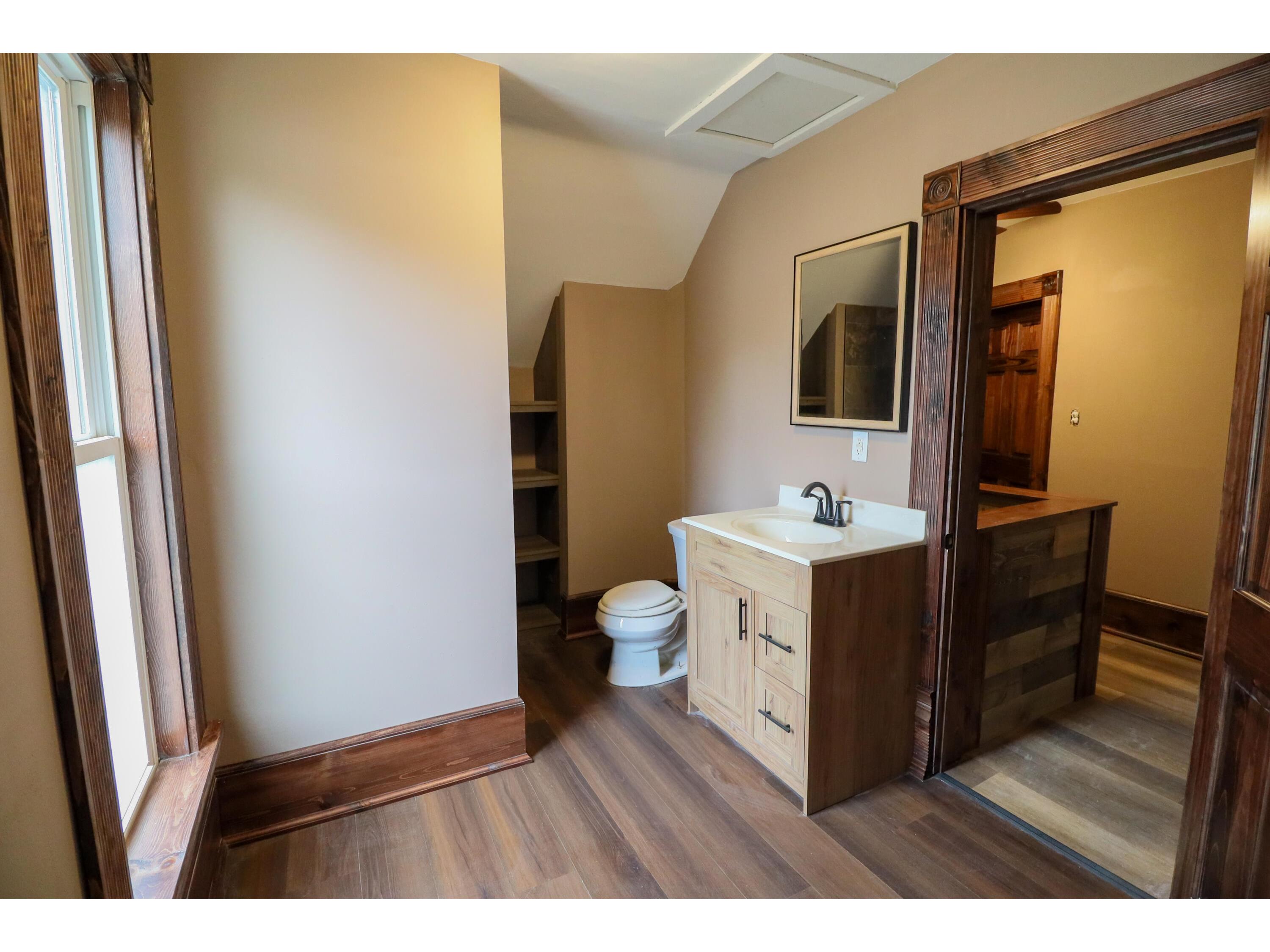 1608 West La Crosse WI 54601 1961174 image22