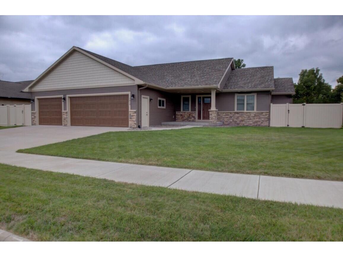 1610 Cherry Holmen WI 54636 1851693 image1