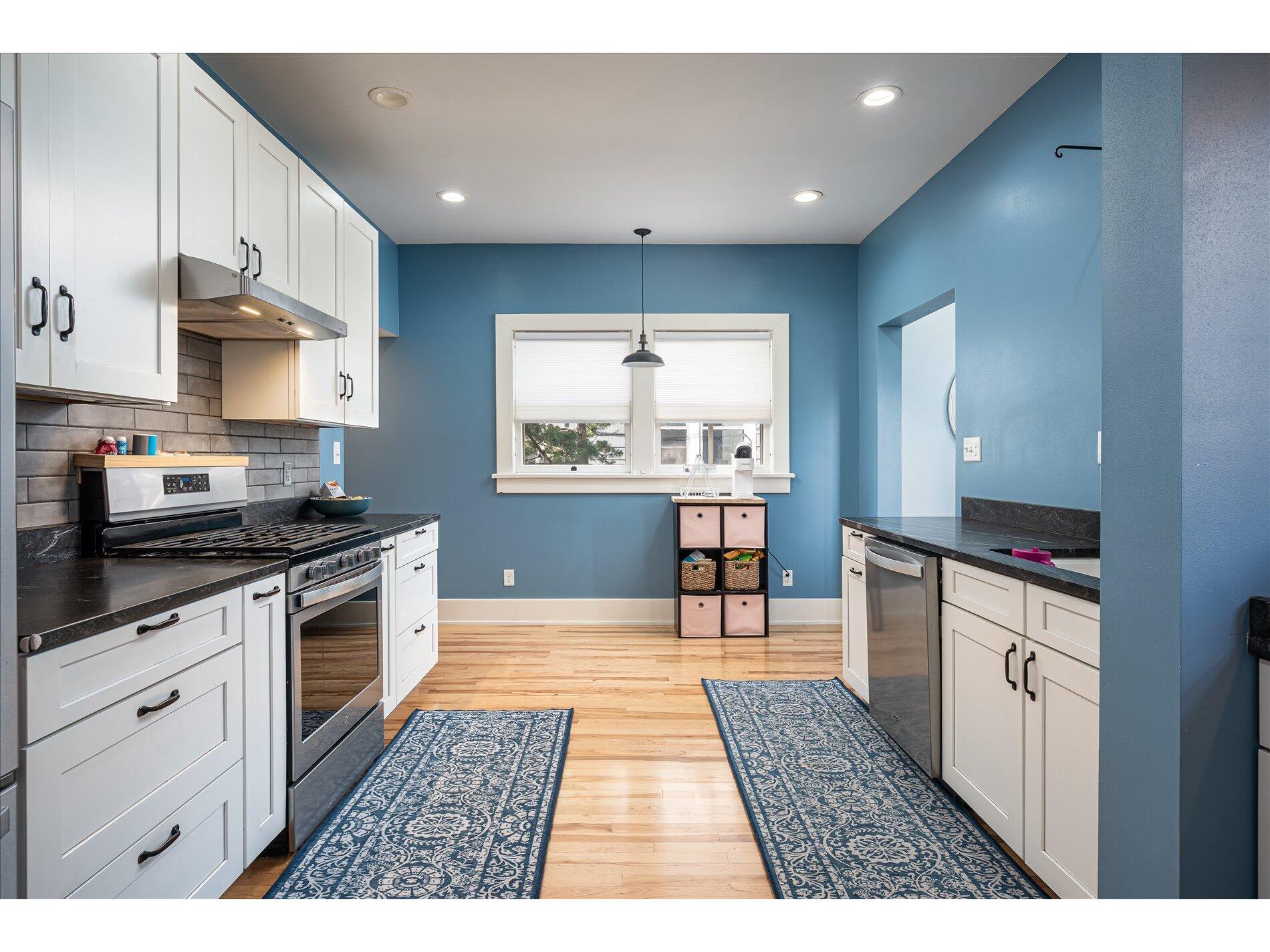 1611 King La Crosse WI 54601 1957374 image10