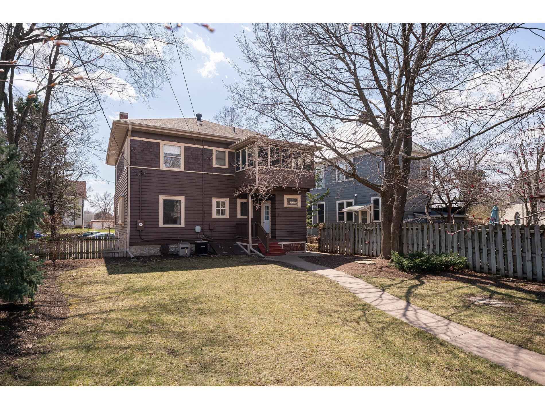 1611 King La Crosse WI 54601 1957374 image21