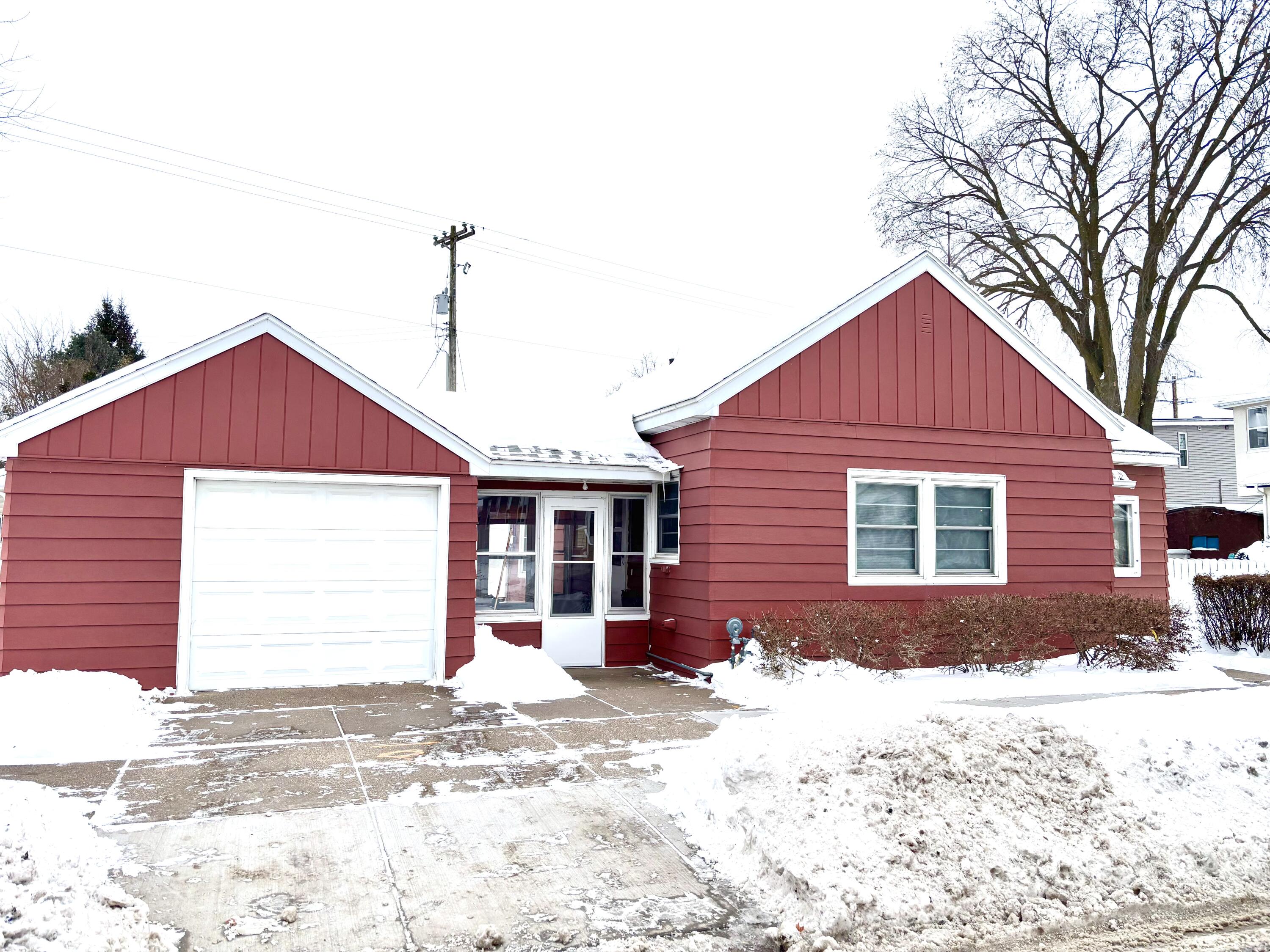 1612 Green Bay La Crosse WI 54601 1945047 image1