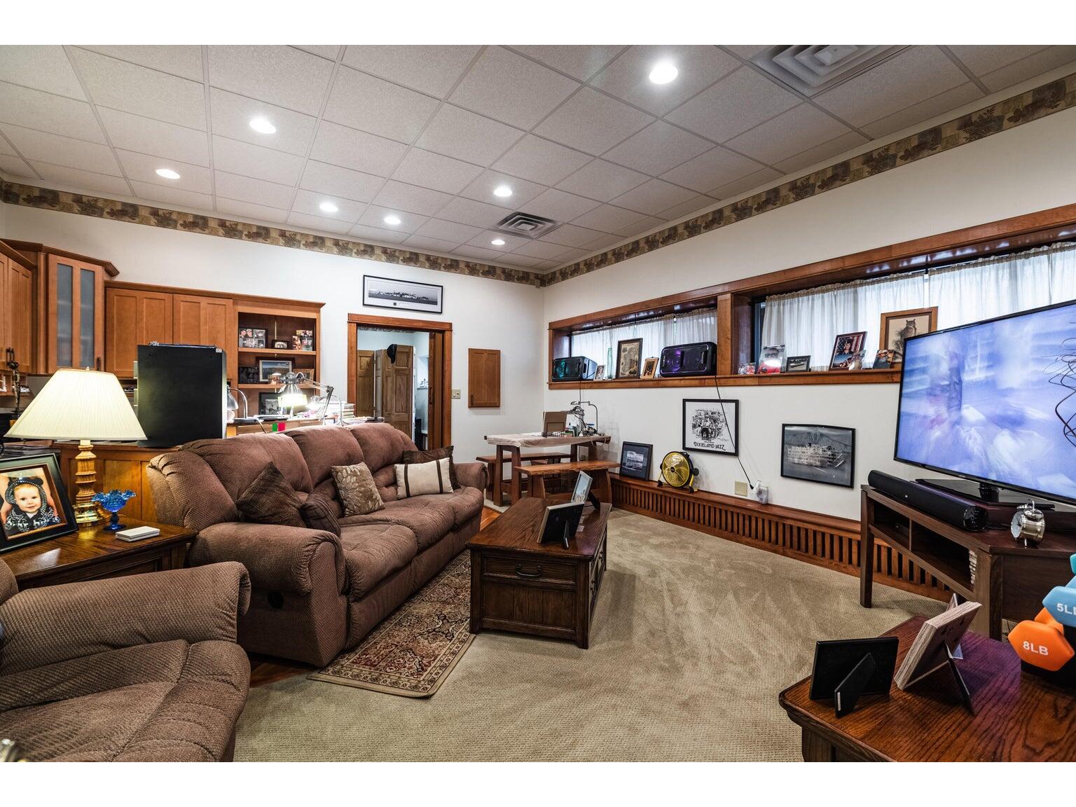 1613 Chase La Crosse WI 54601 1940868 image11