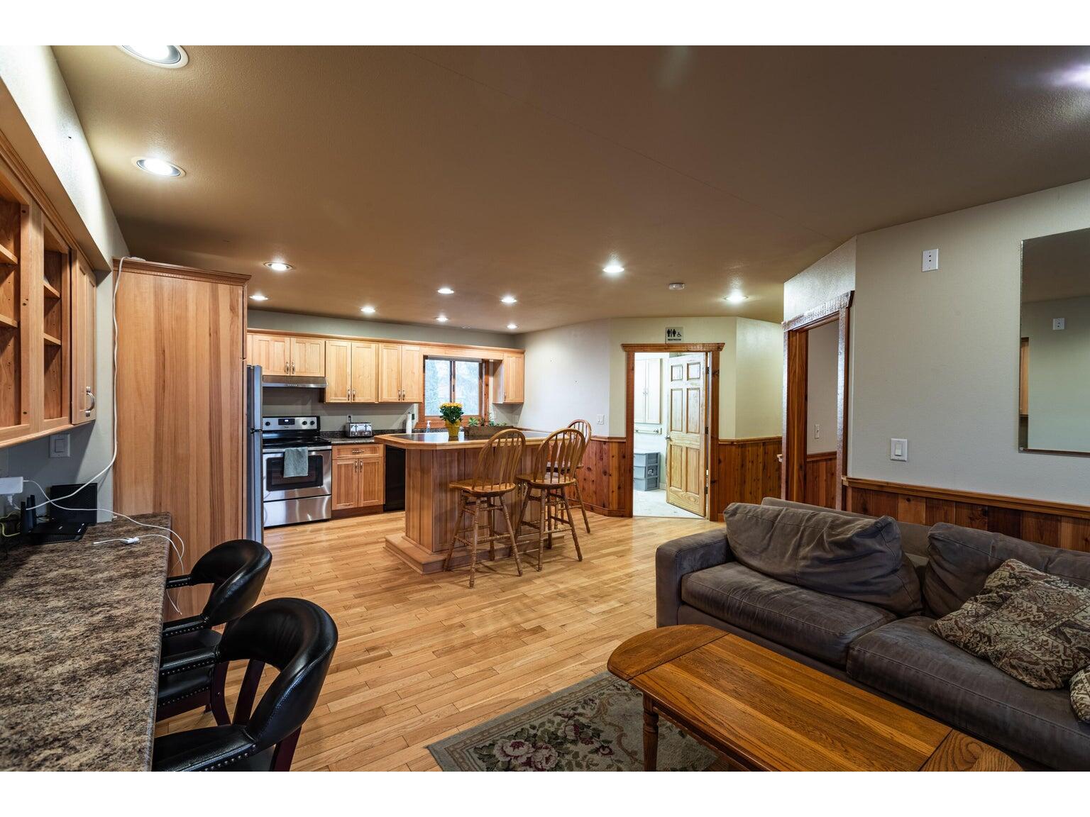 1613 Chase La Crosse WI 54601 1940868 image34