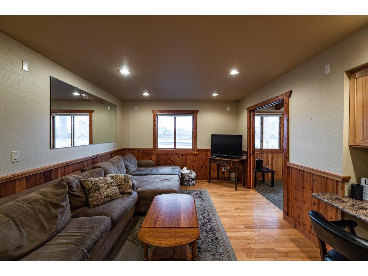 1613 Chase La Crosse WI 54601 1940868 image35