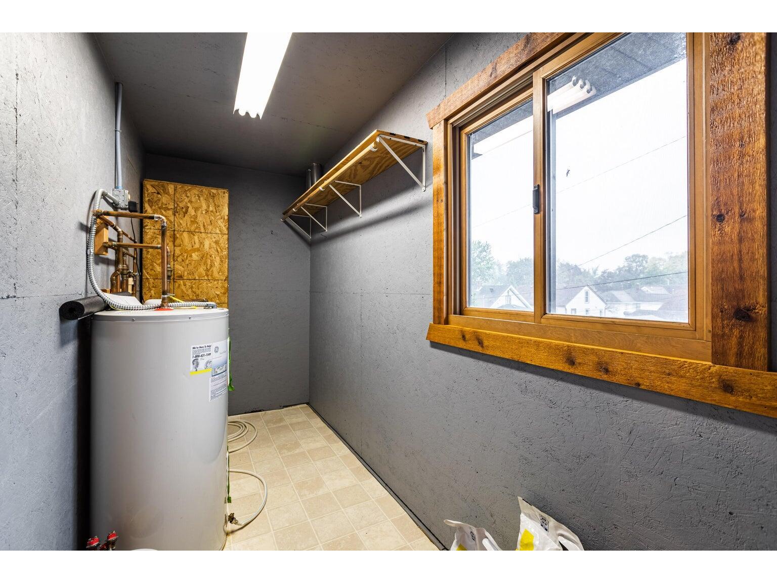 1613 Chase La Crosse WI 54601 1940998 image27