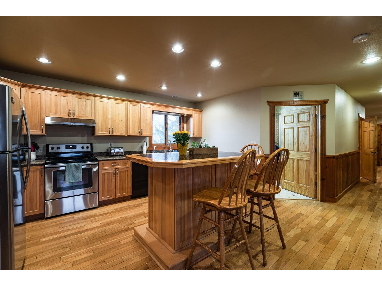 1613 Chase La Crosse WI 54601 1940998 image36