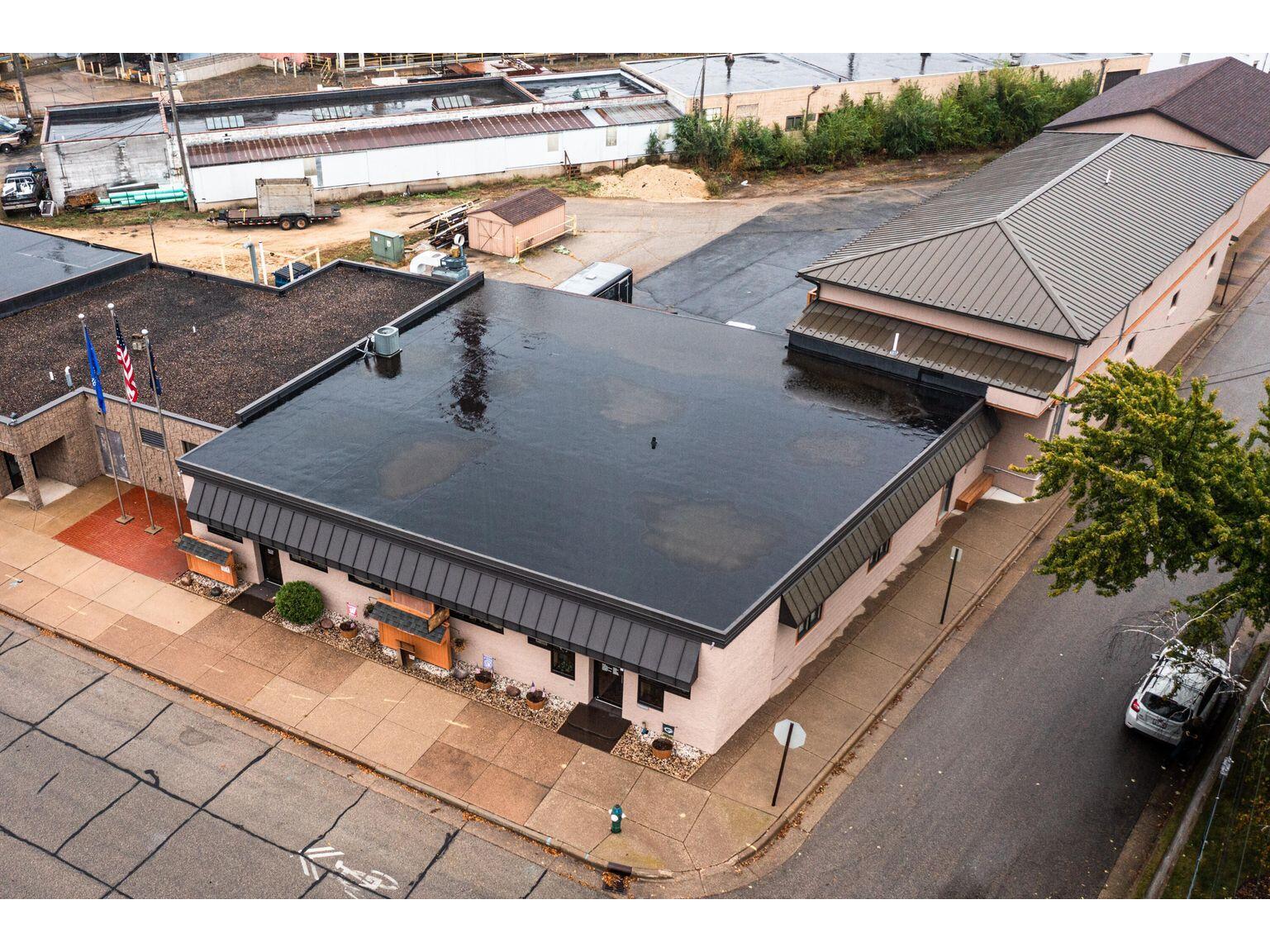 1613 Chase La Crosse WI 54601 1940998 image4