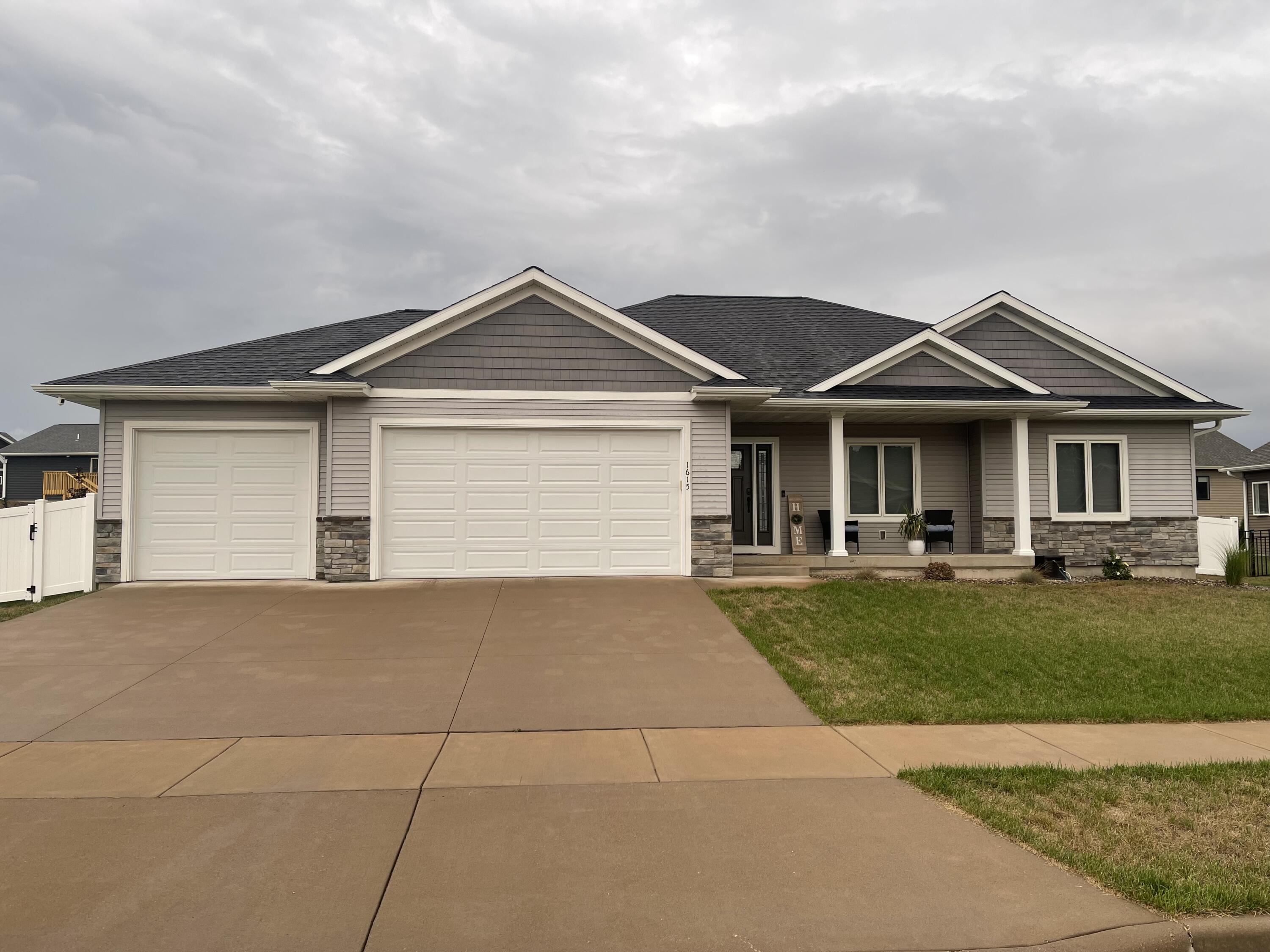1615 Cherry Holmen WI 54636 1860751 image1
