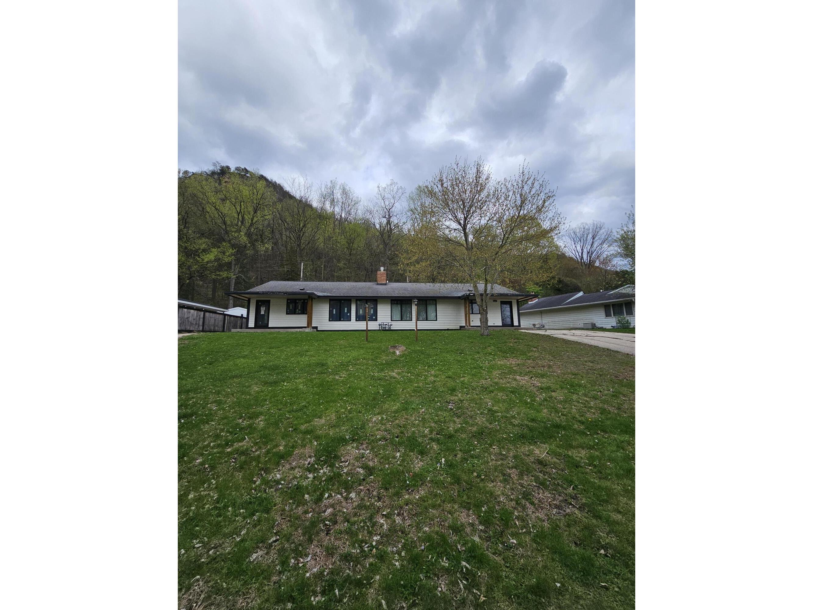 1617-1623 Sunset La Crosse WI 54601 1965516 image1
