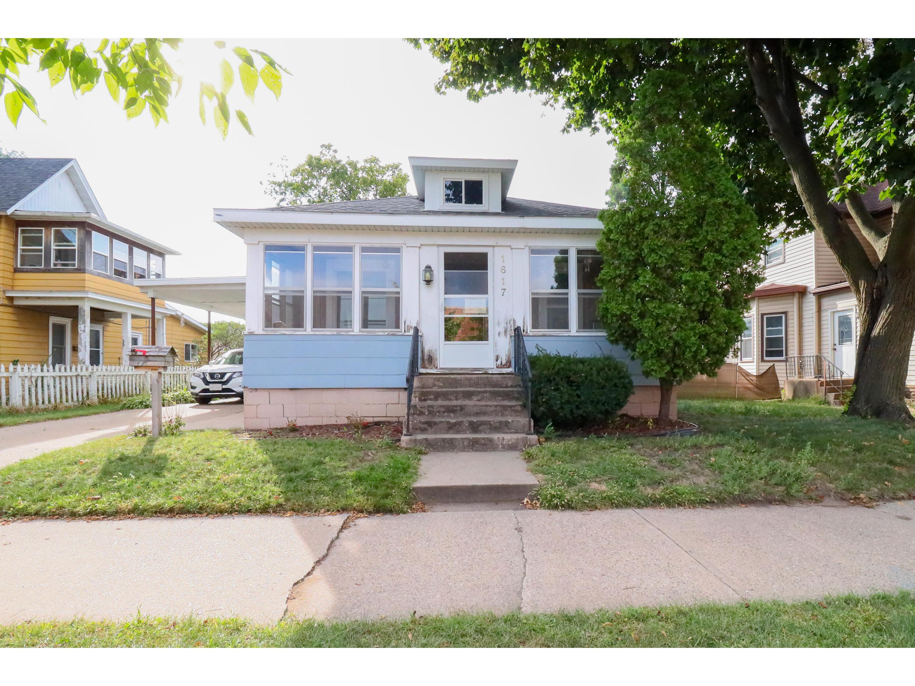 1617 Charles La Crosse WI 56403 1892109 image1