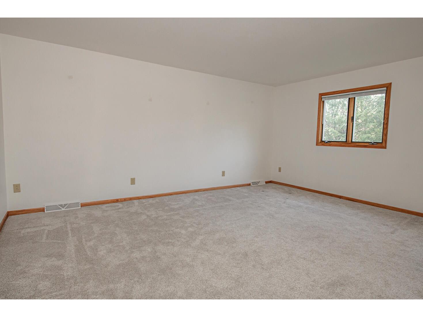 16208 Denzer Rollingstone MN 55959 1960066 image8