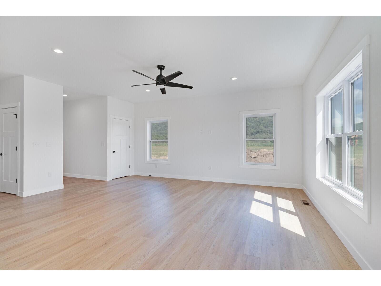 1624 Red Clover Holmen WI 54636 1938720 image21