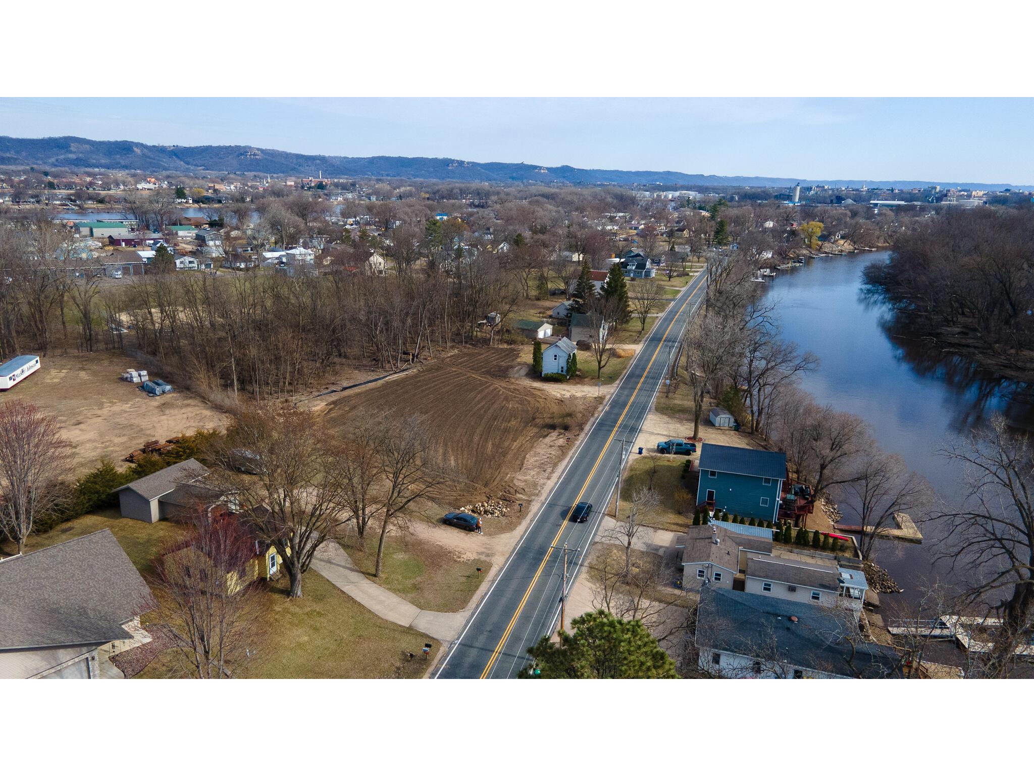 1626 Lakeshore Campbell WI 54603 1913288 image11